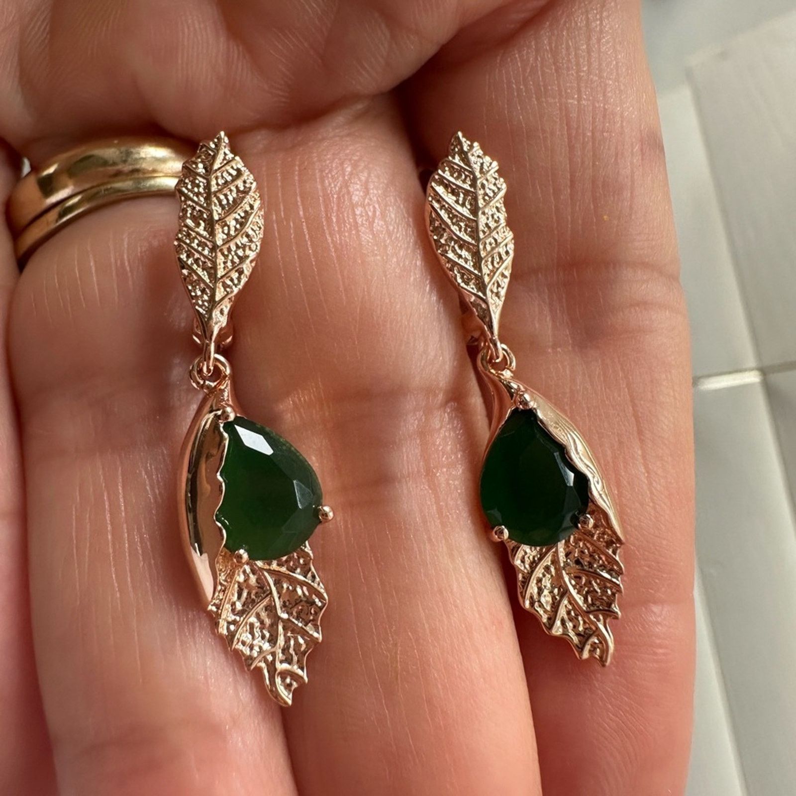 Other New 858 Rose Gold Plated Green Leaf Drop Dangle Earrings Size ONE SIZE - 4 Thumbnail