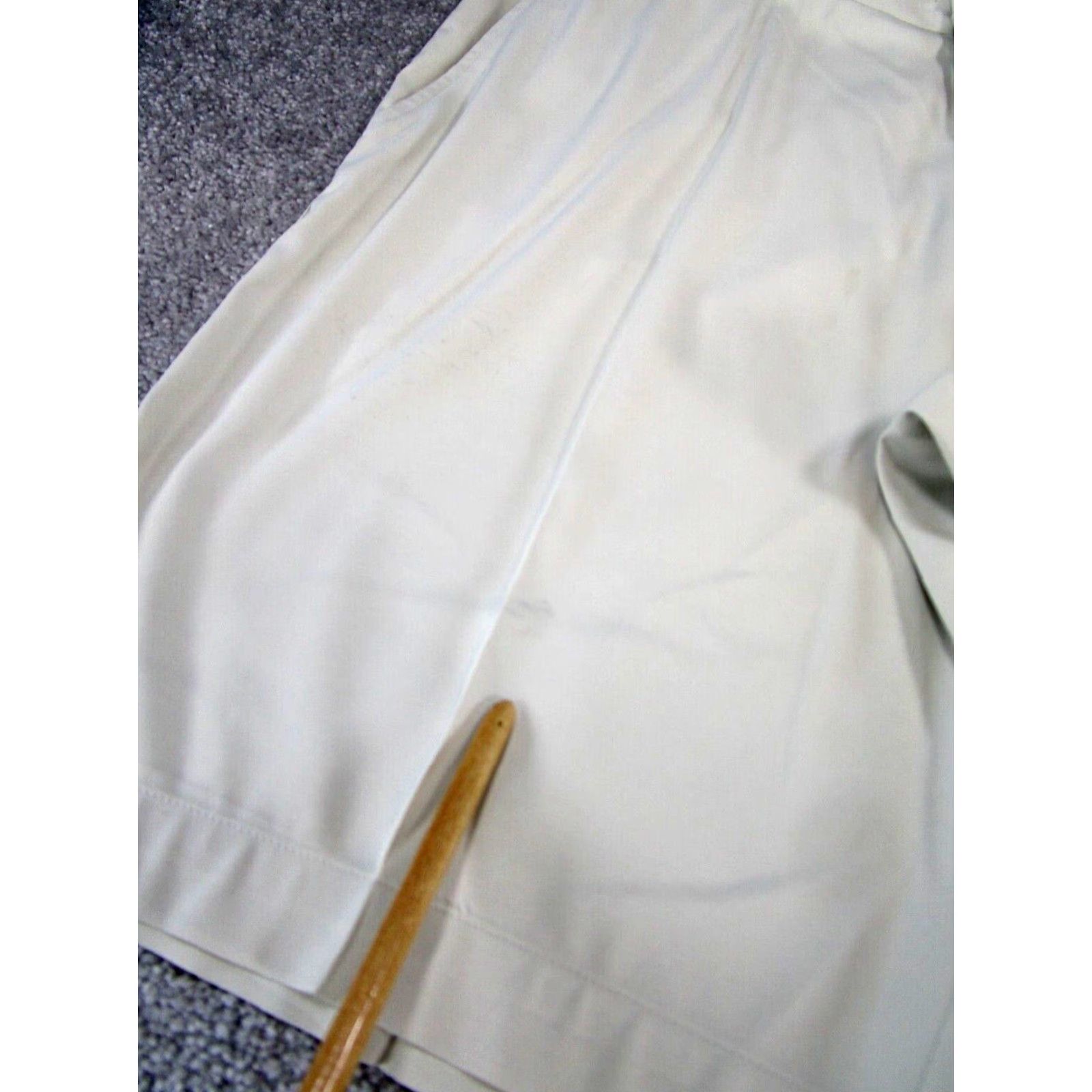 Nike Nike Golf Shorts Mens 36 Dri Fit Beige Lightweight Chino Polyester Spandex Casual Travel Workwear Mens 36 Beige Lightweight Nike Shorts Size US 36 / EU 52 - 2 Thumbnail
