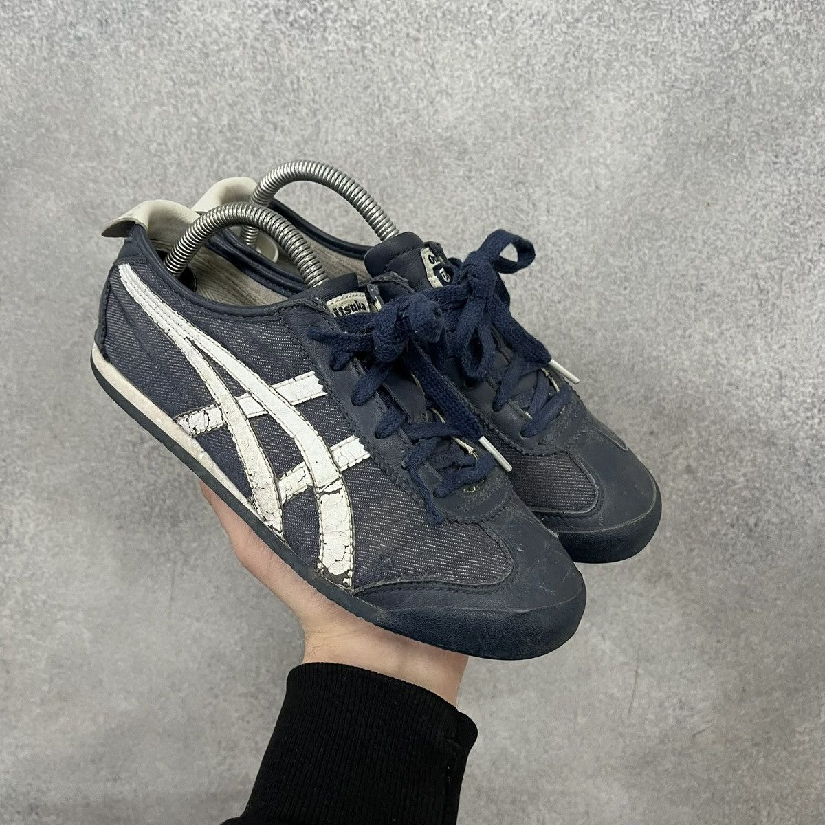 Asics Asics Onitsuka Tiger Mexico 66 Vintage Leather Sneakers Rare Size US 5.5 / EU 38 - 1 Thumbnail