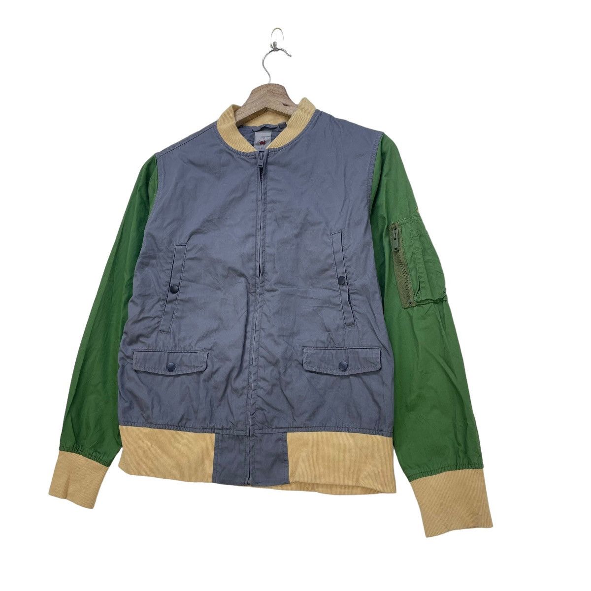 Japanese Brand × Undercover × Uniqlo Undercover X Uniqlo Multi Colour Bomber Jacket Size XS / US 0-2 / IT 36-38 - 2 Thumbnail