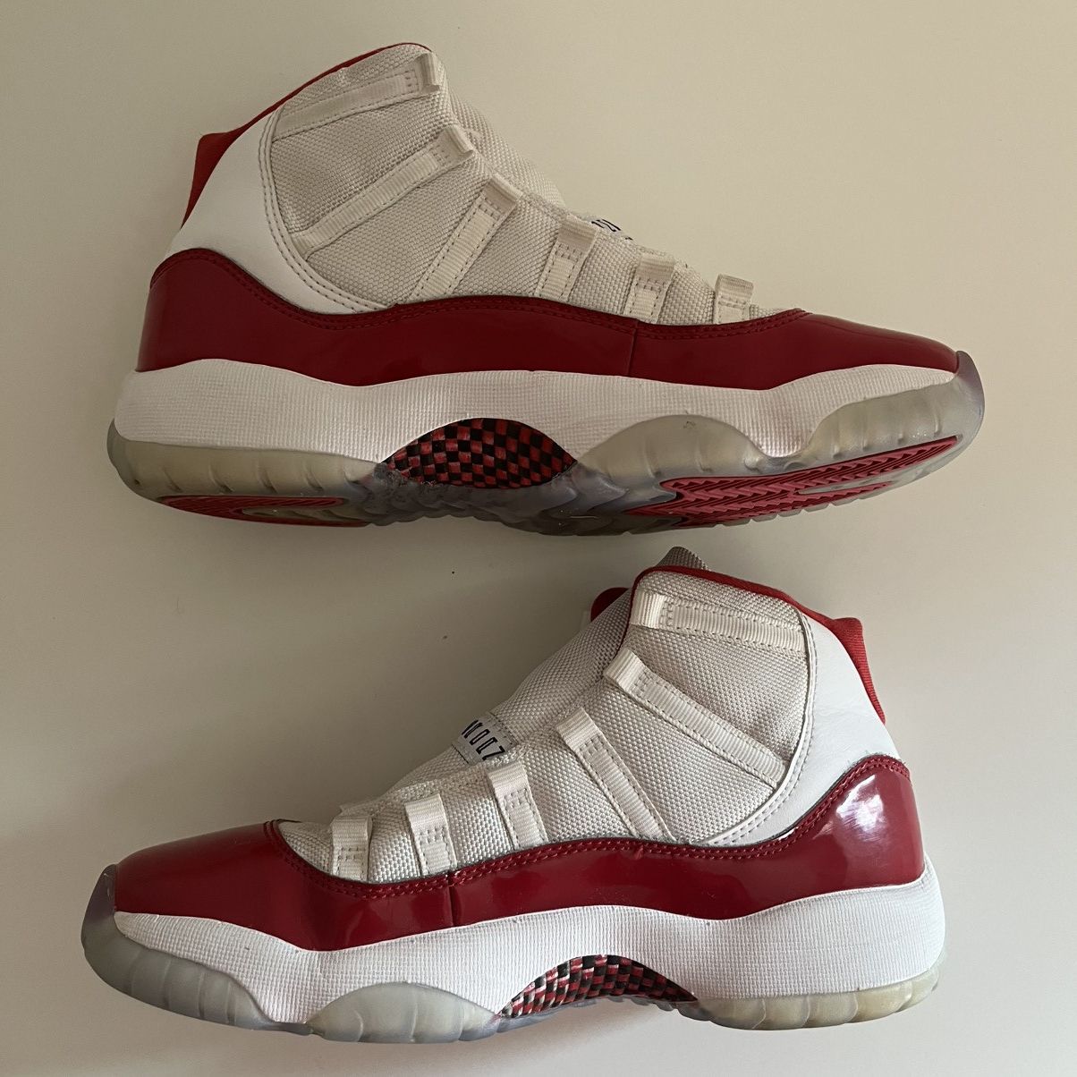 Jordan Brand Jordan 11 Cherry Size US 6 / EU 39 - 3 Thumbnail