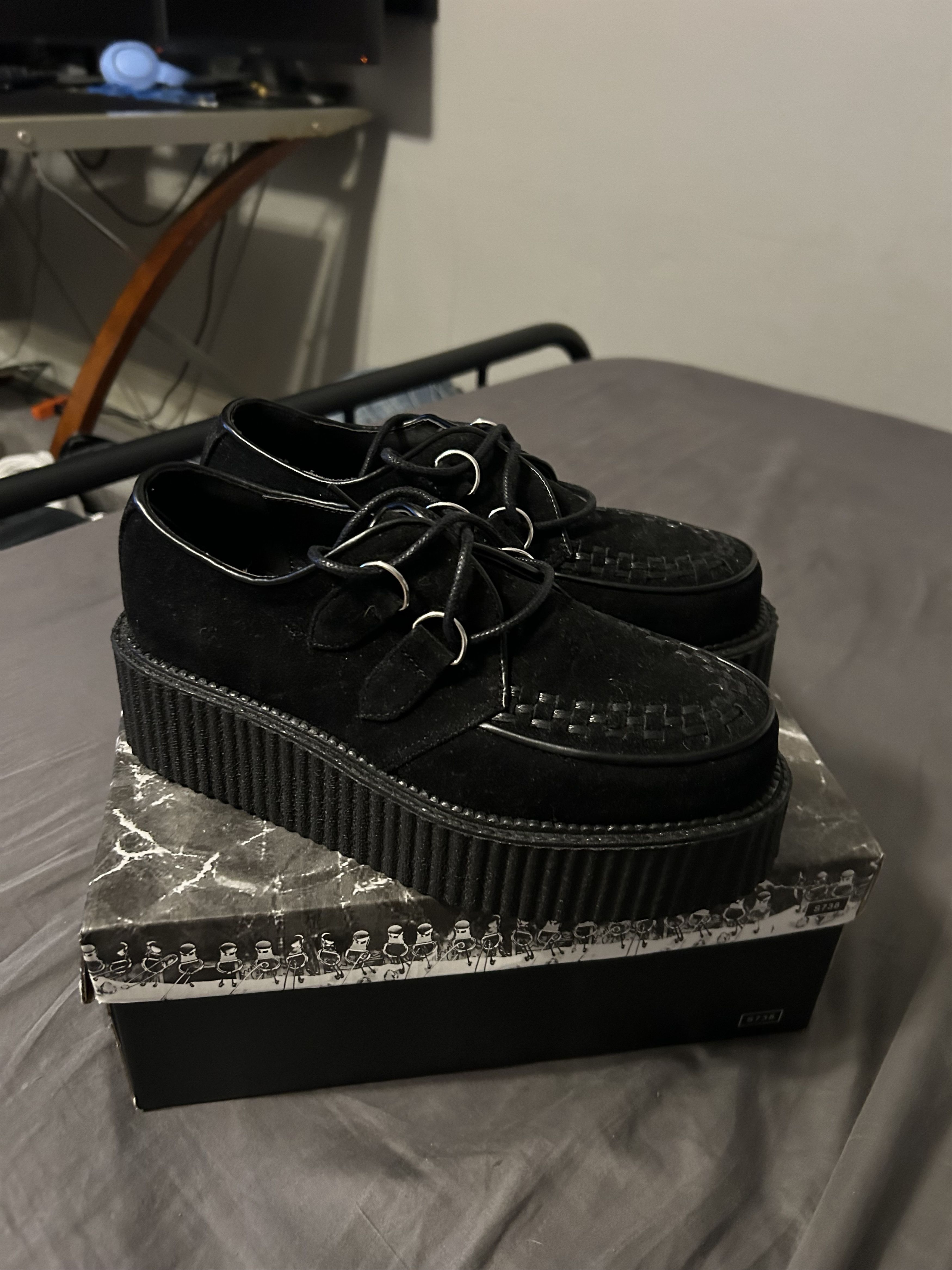 Demonia Cult V-CREEPER-502S Black Vegan Suede Size US 8 / IT 38 - 1 Thumbnail