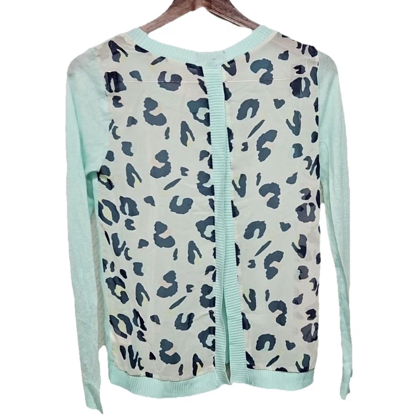 Vintage VINTAGE Mint Green Leopard Back Cardigan Women’s Small Sheer Lightweight Y2K Knit Top Size S / US 4 / IT 40 - 5 Thumbnail