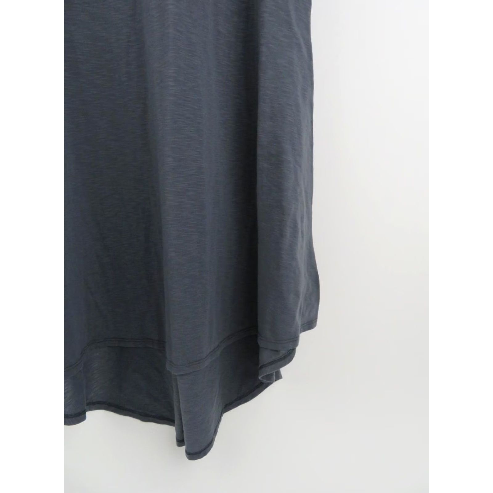 Vintage LULAROE Carly Dress 2XS Gray Solid Stretch High Low Swing Women’s Tee Dress Shor t Sleeve Casual Kn ee Length Size XXS / US 00 / IT 34 - 3 Thumbnail
