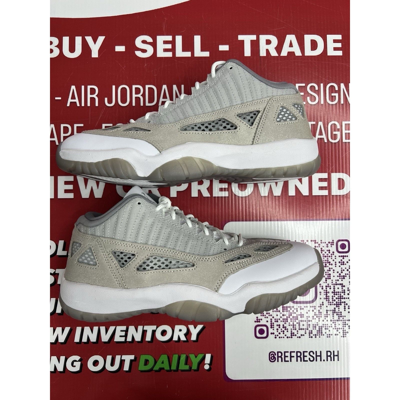 Jordan Brand Air Jordan 11 Retro IE Low Light Orewood Brown Grey Size 9 Size US 9 / EU 42 - 4 Thumbnail