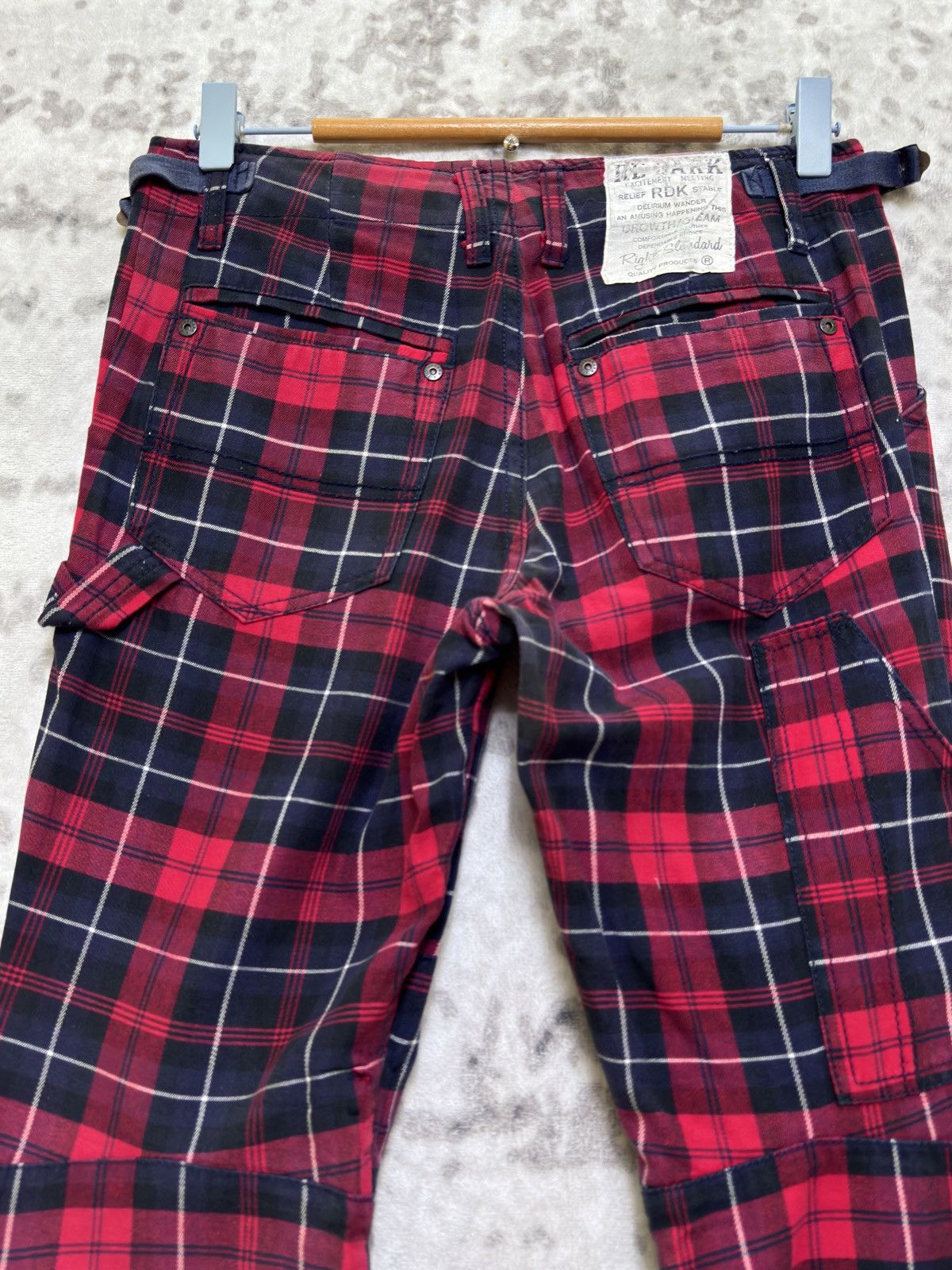 Japanese Brand Vintage Redark “LUS CHI ATRACT” Punk Tartan Plaid Pants Size US 27 - 7 Thumbnail