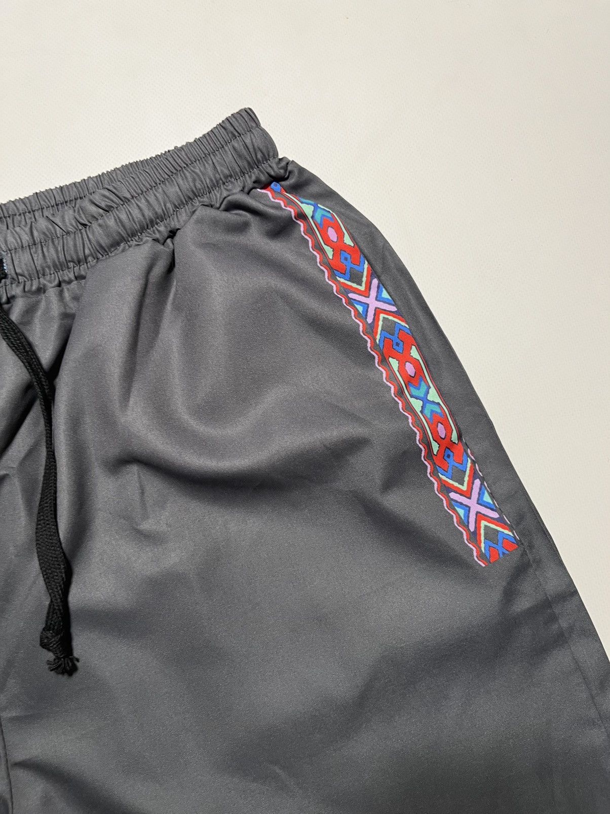 Billabong Vintage 90’s Billabong Aztec surf swim shorts Size US 34 / EU 50 - 5 Thumbnail