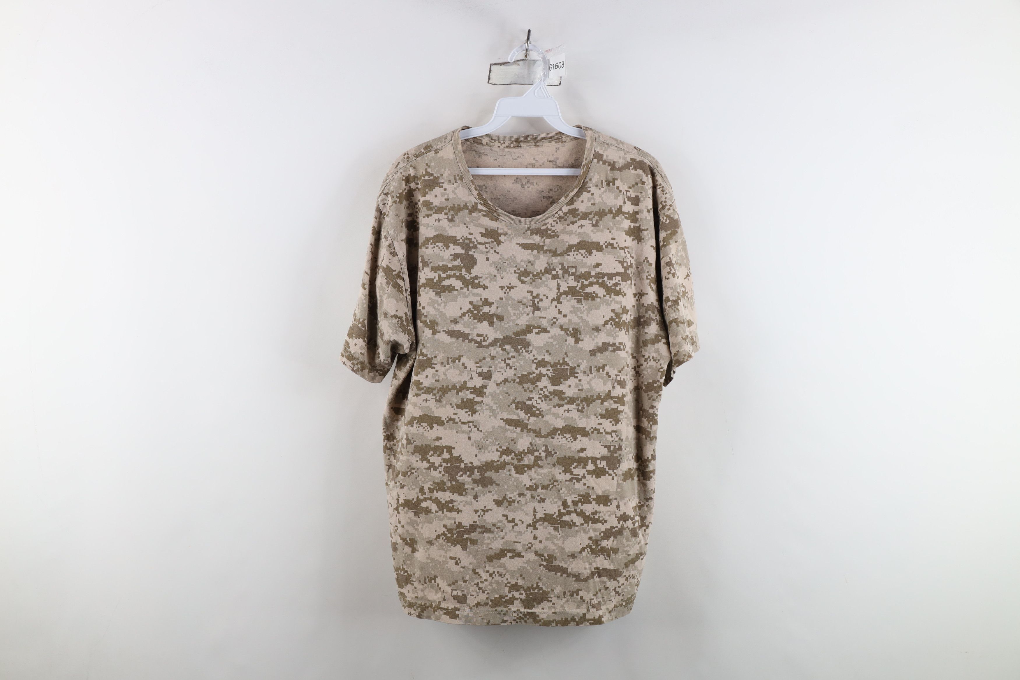 Vintage Vintage Y2K Streetwear Digi Camouflage Short Sleeve T-Shirt Size US L / EU 52-54 / 3 - 1 Thumbnail