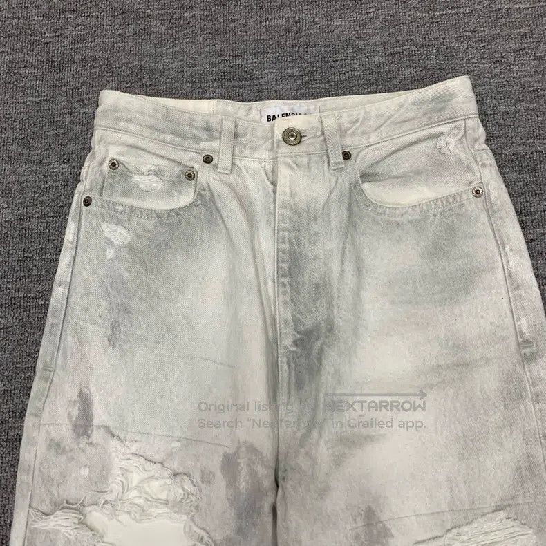 Other Balenciaga White destroyed hole button denim jeans Size 25" / US 0 / IT 36 - 3 Thumbnail