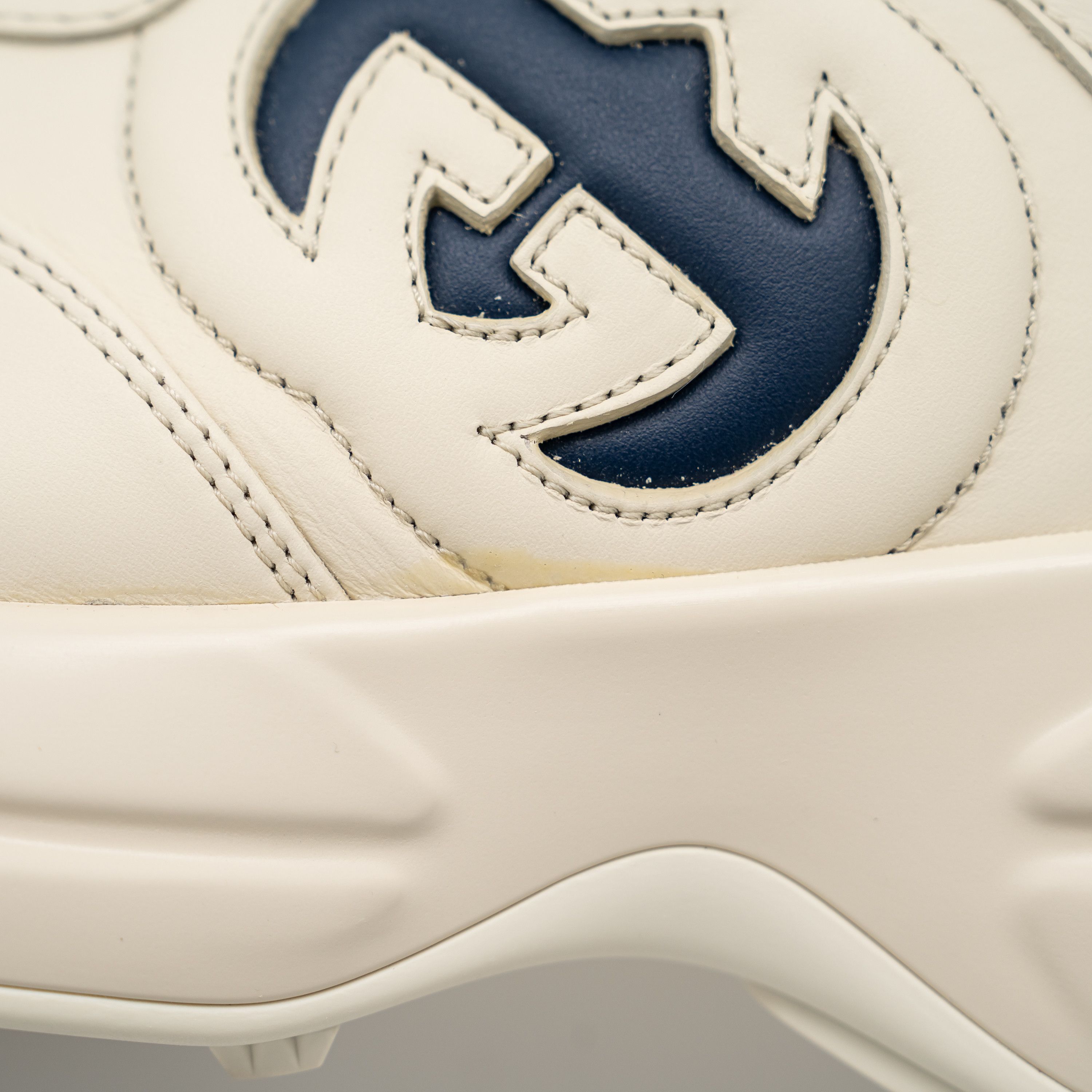 Gucci Gucci Rhyton Ivory Blue GG Cut Out Logo Leather Sneakers Size US 10 / EU 43 - 9 Thumbnail