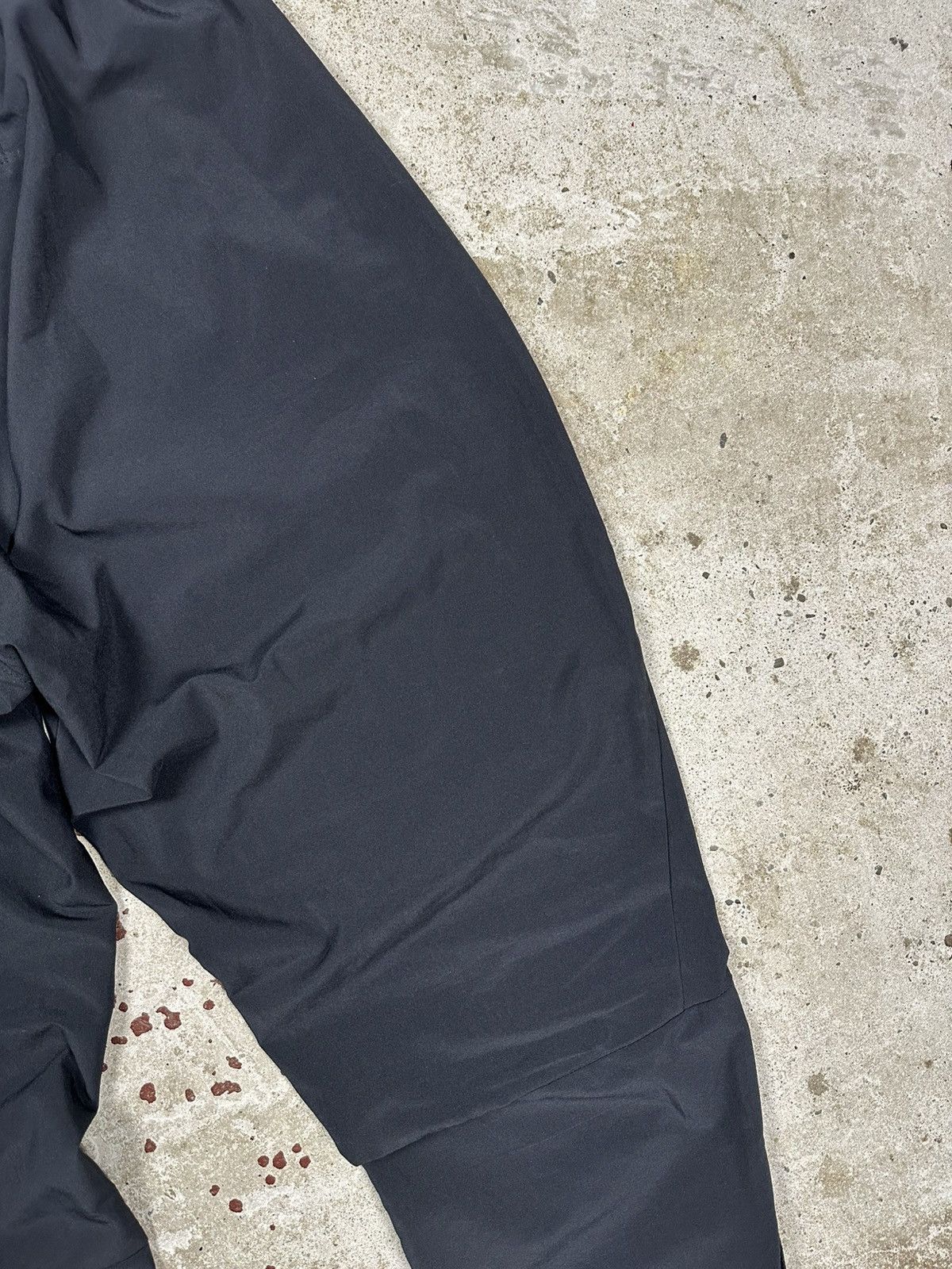 Nike Vintage Y2K Nike Black Baggy Track Pants Swoosh usa rare Size US 34 / EU 50 - 12 Thumbnail