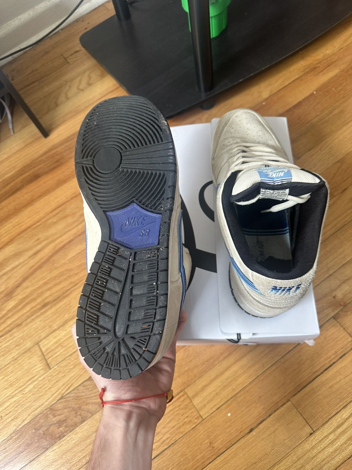 Nike SB Truck it Dunks Size US 11 / EU 44 - 5 Thumbnail