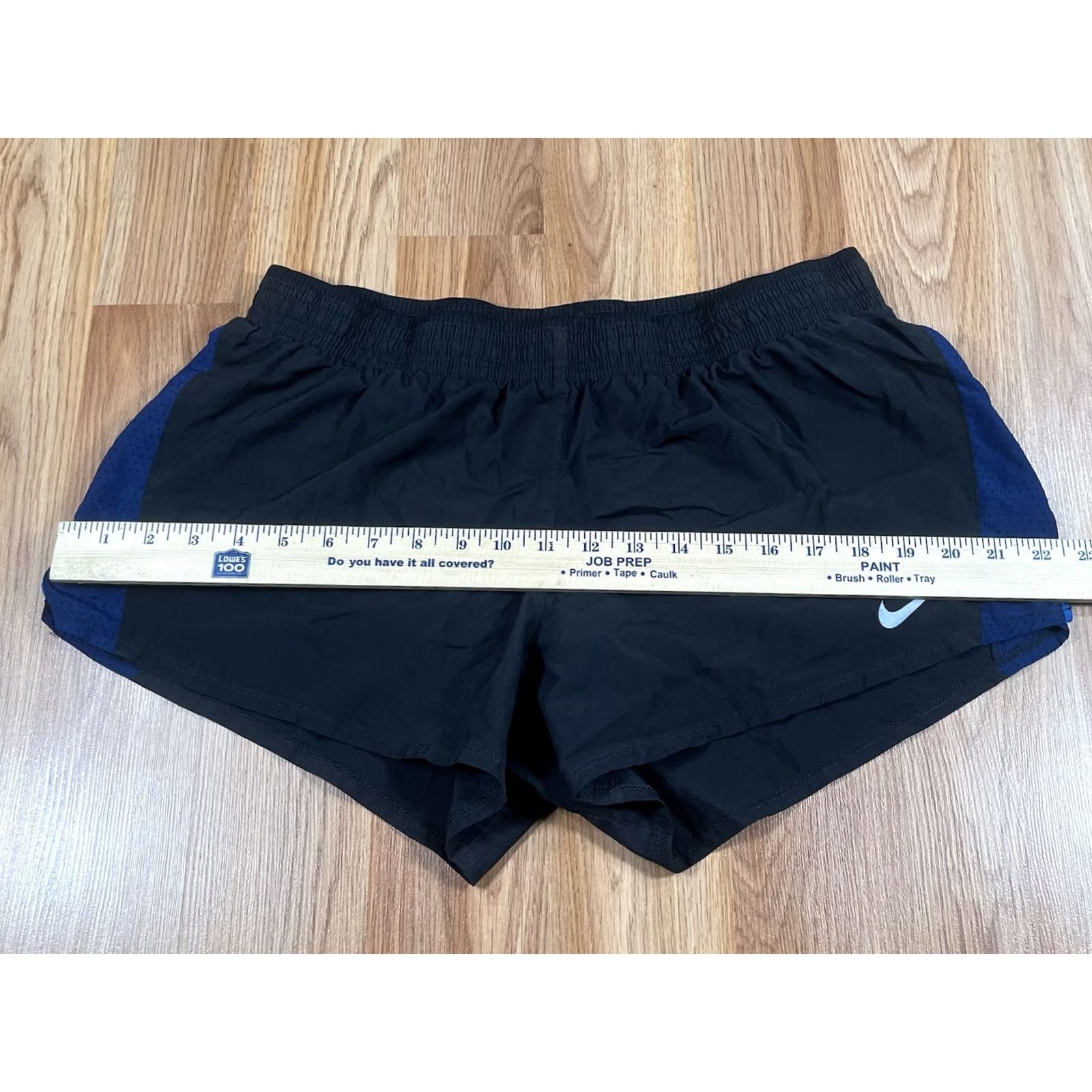 Nike Nike Shorts Womens XL Black Dri-Fit Athletic Running Swimming Cross Training Shirts? Size 40" / US 18 - 6 Thumbnail