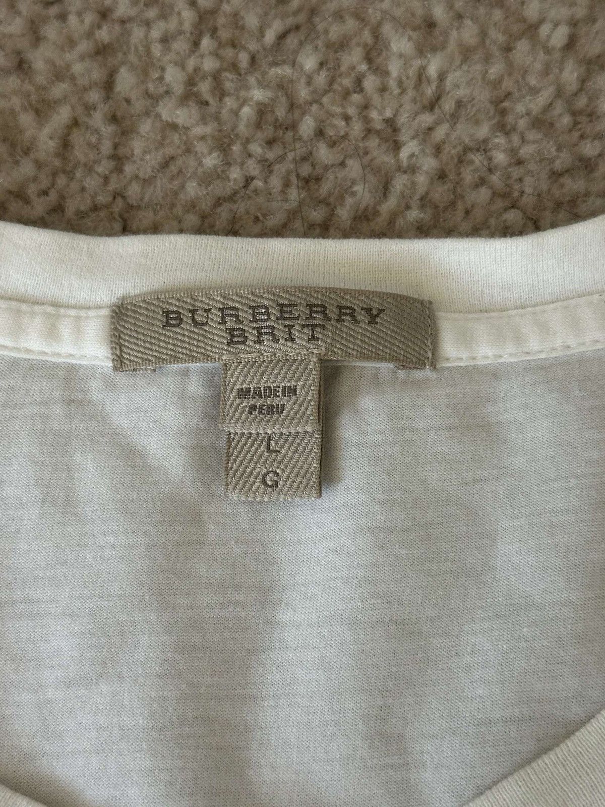 Burberry Burberry Brit Shoulder Plaid White T shirt Size L Size US M / EU 48-50 / 2 - 4 Thumbnail