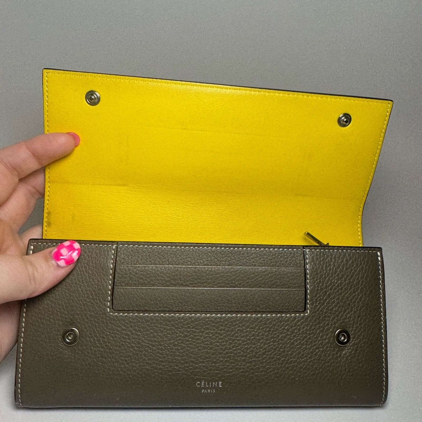 Celine Celine Large Flap Multifunction Wallet Grey Grained Leather Size ONE SIZE - 15 Thumbnail