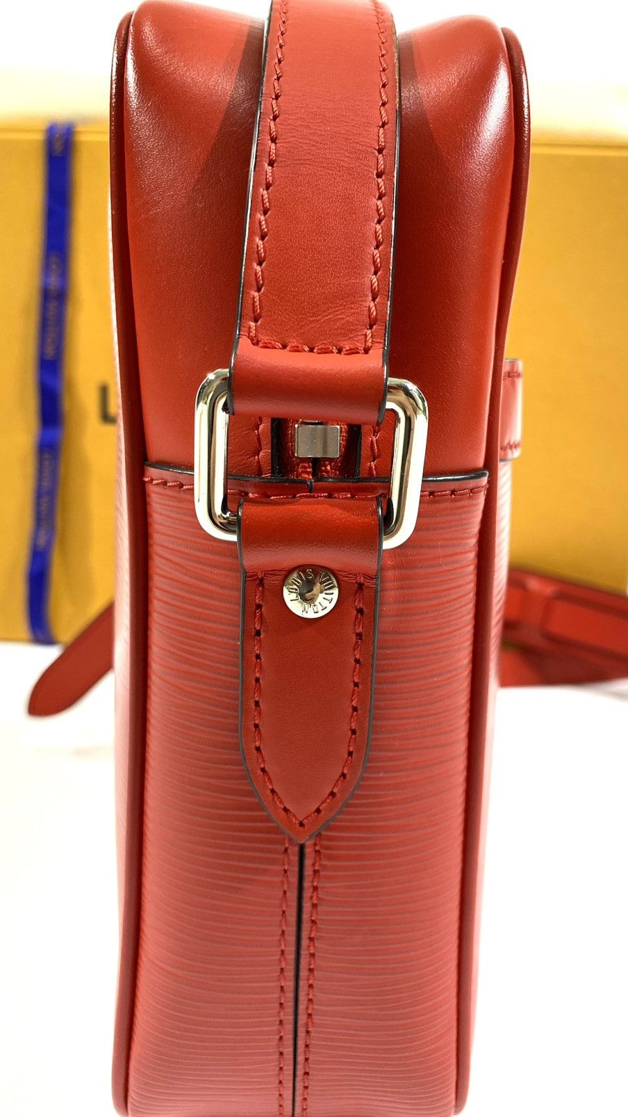Louis Vuitton × Supreme Louis Vuitton X Supreme Danube PM EPI Leather Cross Body Bag Size ONE SIZE - 14 Thumbnail