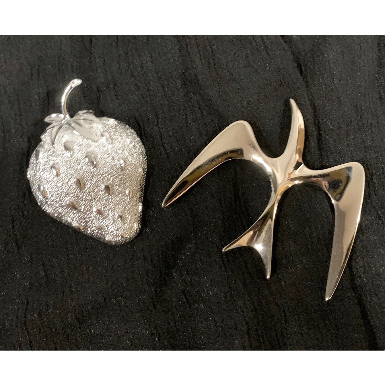 Jewelry x Vintage 70's Silver Strawberry Brooch & Seagull Brooch | Lot 2, Women's