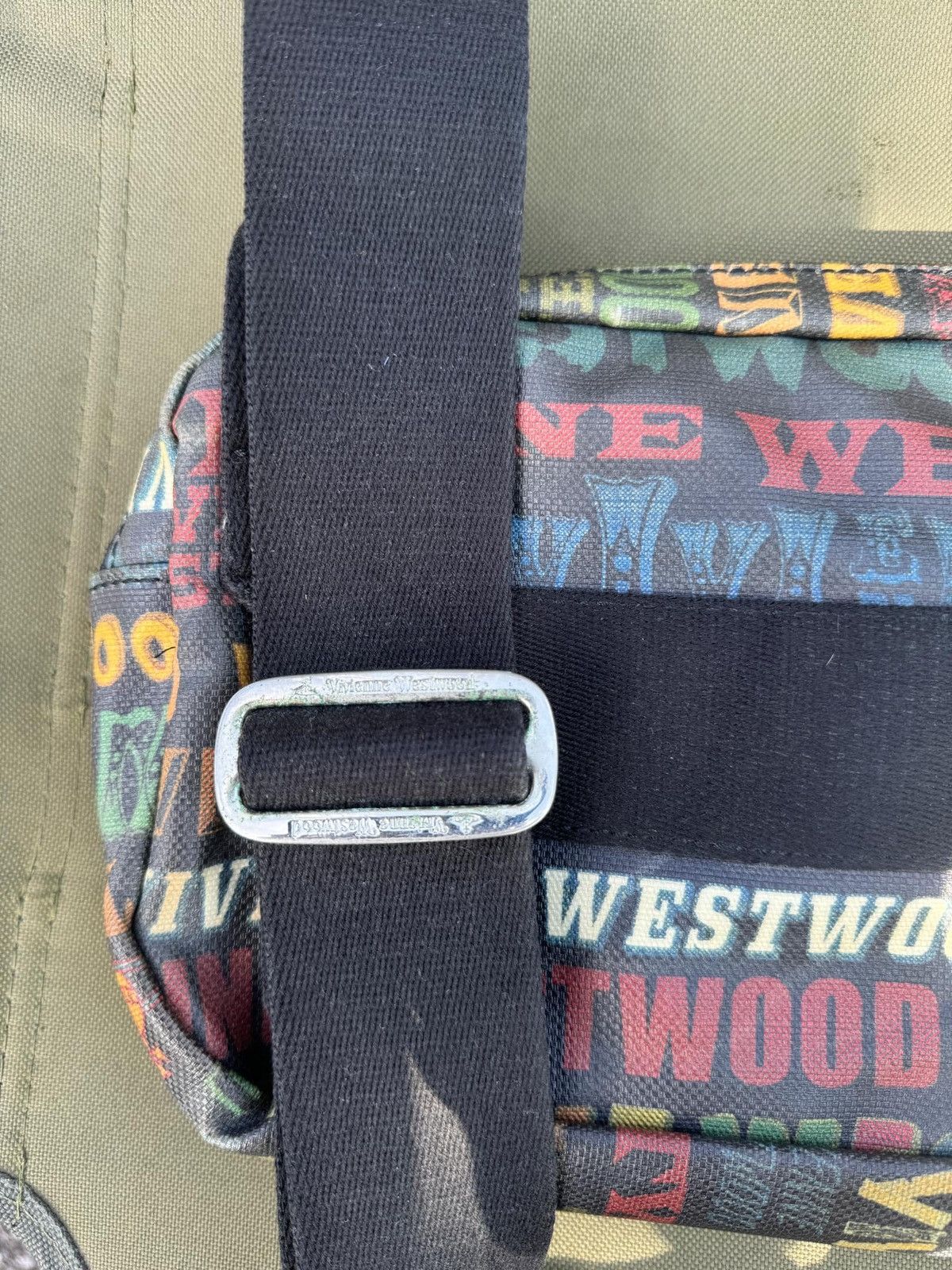 Vivienne Westwood Authentic Vivienne Westwood Pouch Belt Bag Size ONE SIZE - 9 Thumbnail