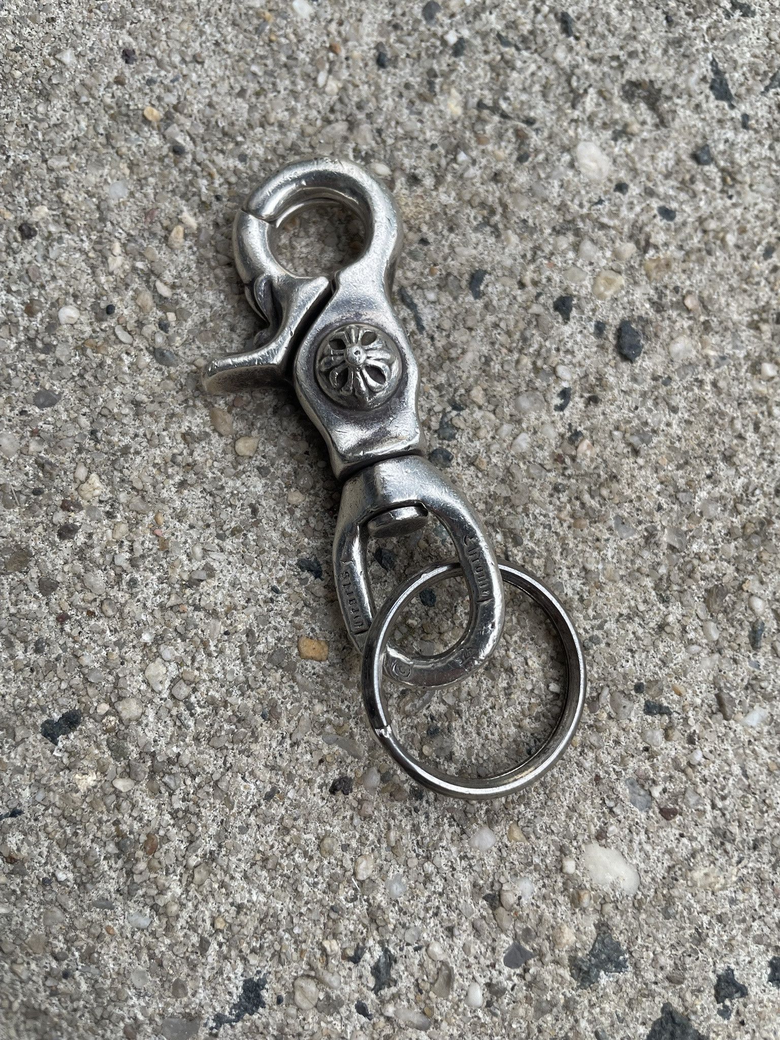 小物 CHROME HEARTS SPLIT KEY RING WITH DAGGER Chrome Hearts Chrome Hearts Dagger Split Key Chain | Grailed