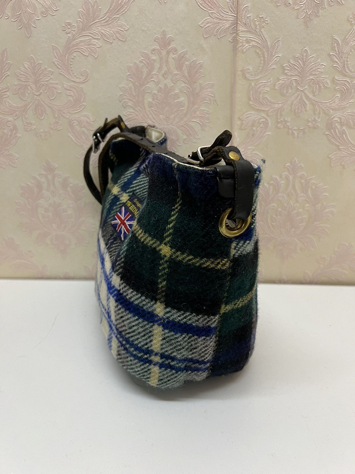 URBAN RESEARCH DOORS Urban Research Doors Plaid Tartan Sling Bag Size ONE SIZE - 3 Thumbnail