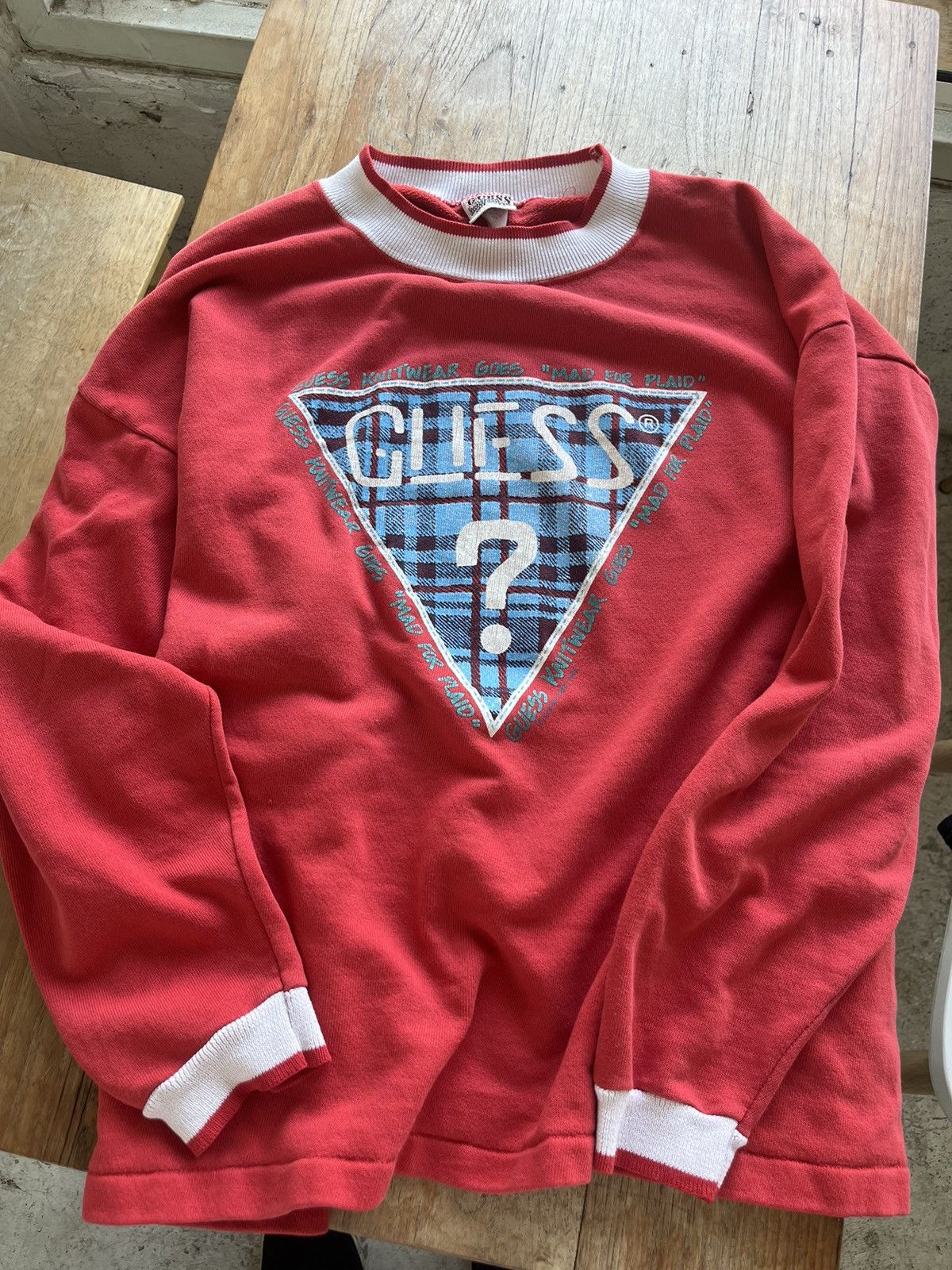 Vintage GUESS Sweater 1988’s Big logo