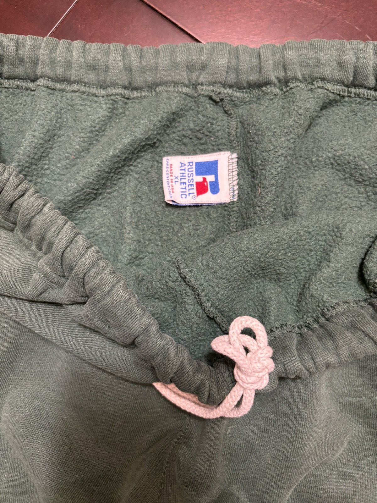 Russell Athletic Russell Athletic sweatpants Size US 43 - 2 Thumbnail