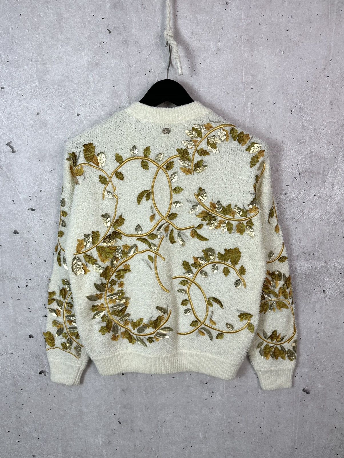 Other Vintage Chanel Viscose Decorated Leaves Long Sleeve Sweater Size L / US 10 / IT 46 - 13 Thumbnail