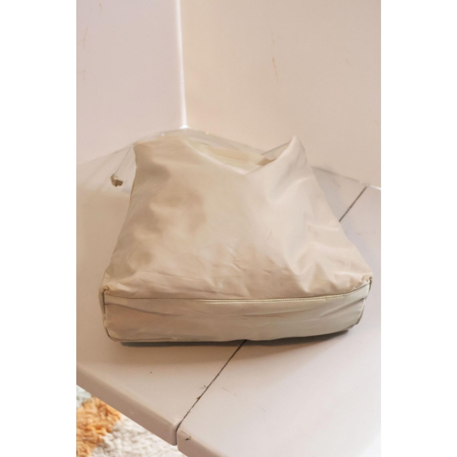 Prada Vintage PRADA White Nylon + Lucite Handle Hobo Bag Size ONE SIZE - 7 Thumbnail