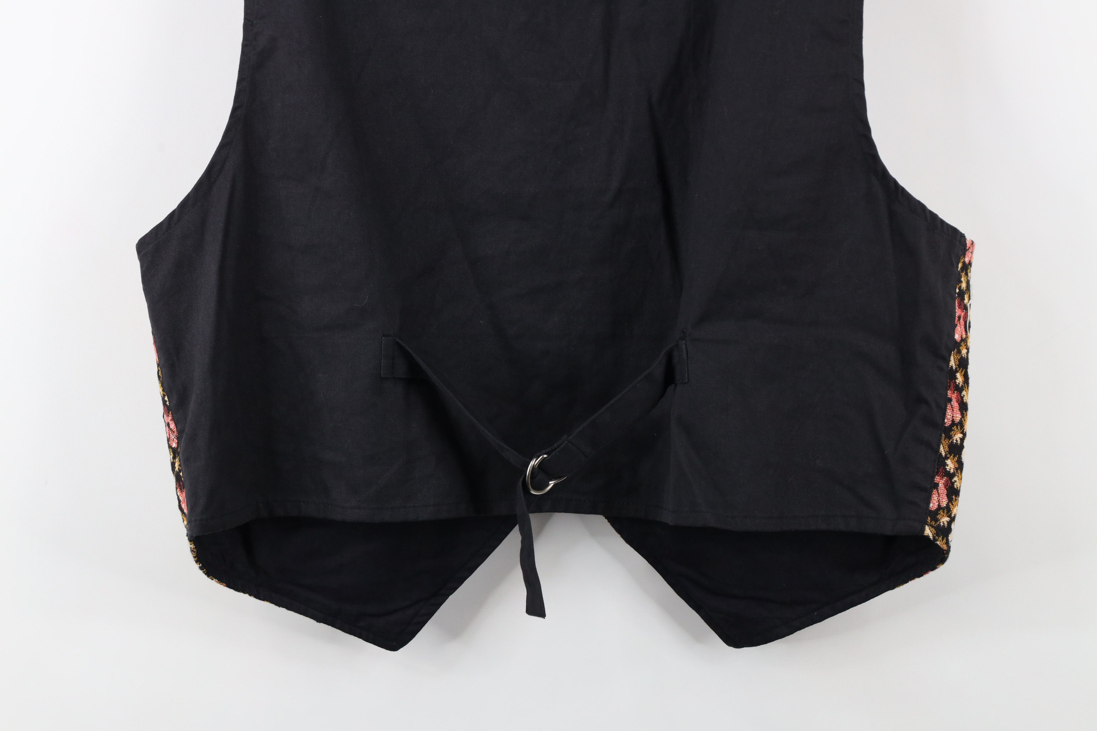 Vintage Vintage 90s Streetwear Flower Buckle Back Vest Jacket Size 4XL / US 24-26 - 11 Thumbnail