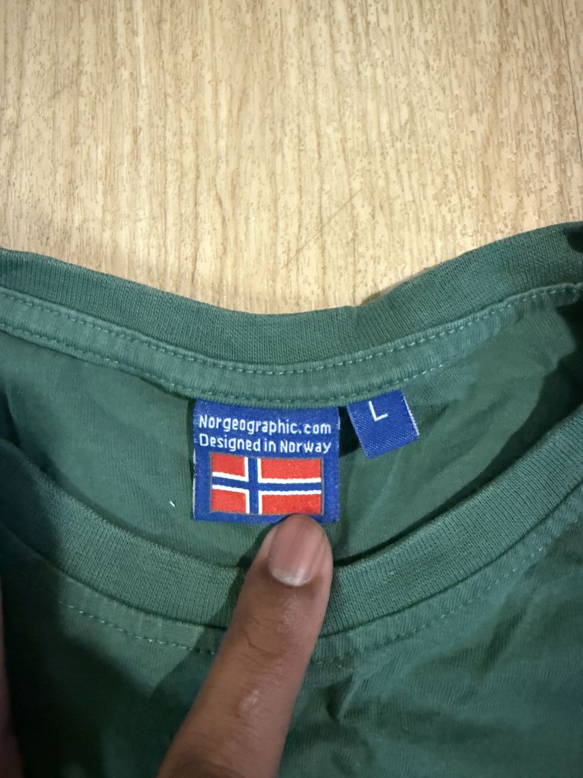 Other Vintage norway tee Size US L / EU 52-54 / 3 - 2 Thumbnail