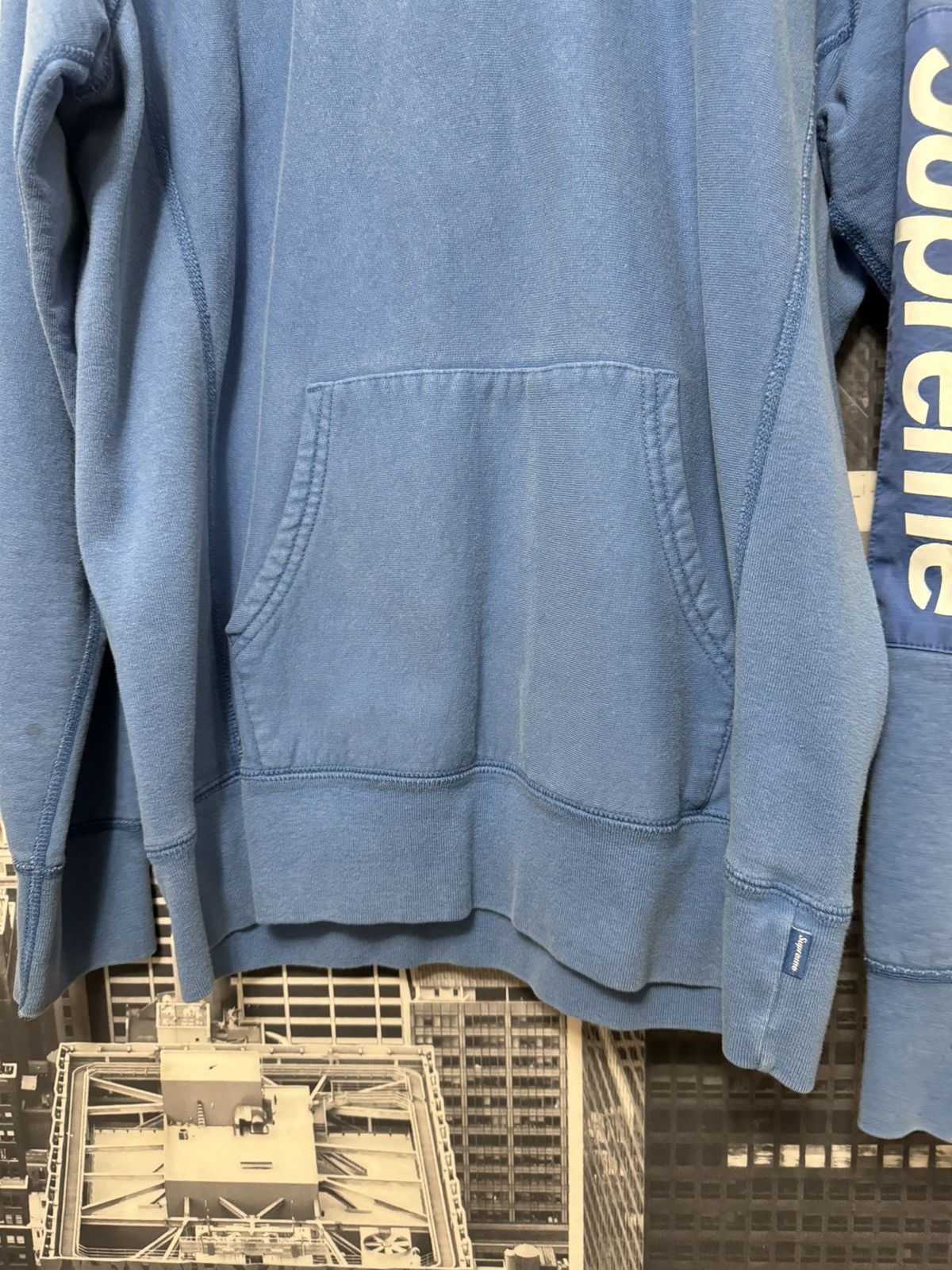Supreme Supreme Sleeve Patch Hoodie SS17 SZ Medium Royal 🔥 Size US M / EU 48-50 / 2 - 4 Thumbnail