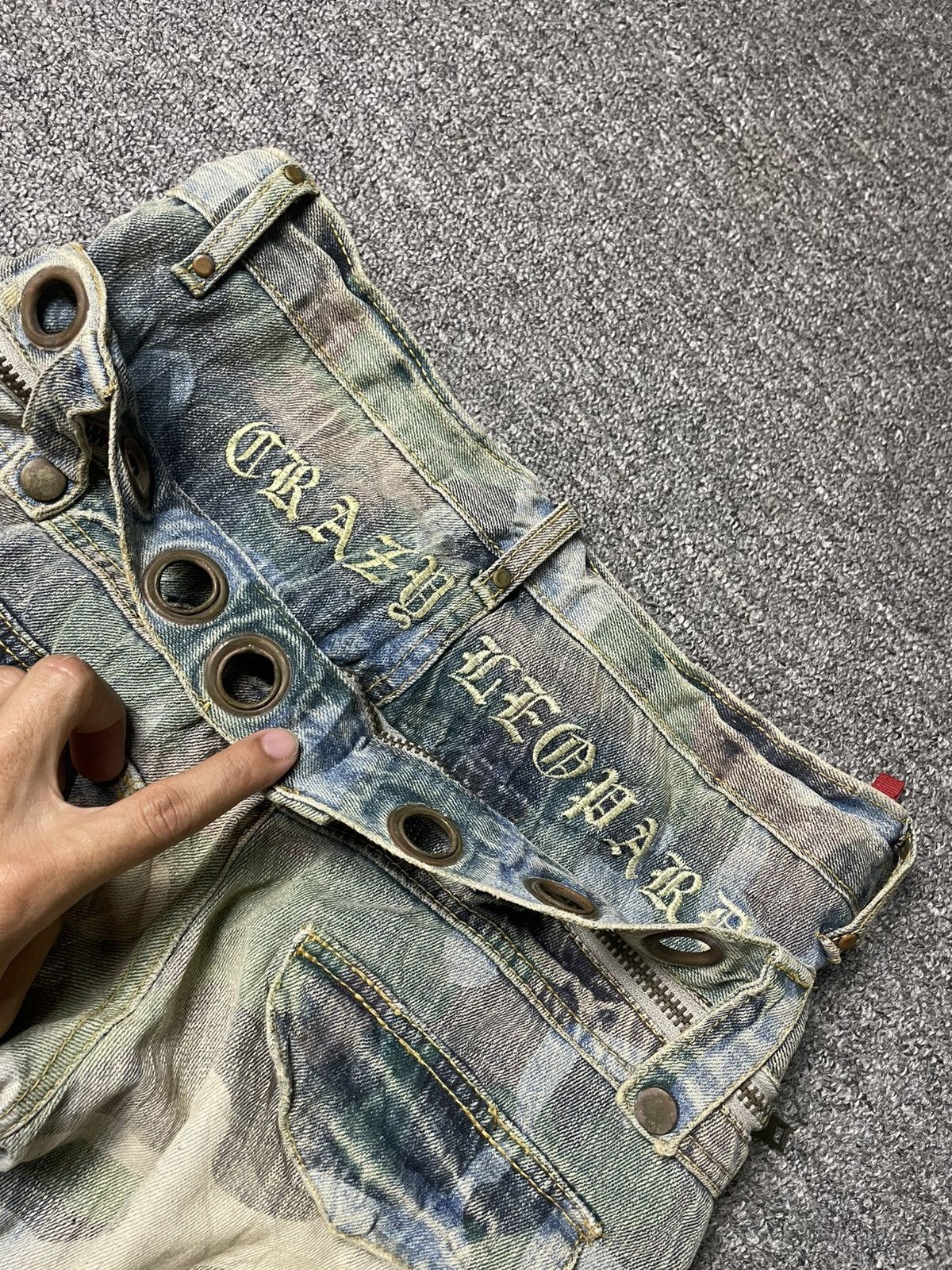 Japanese Brand × Vintage Vintage CRAZY LEOPARD Denim Shorts (95) Size US 28 / EU 44 - 21 Thumbnail