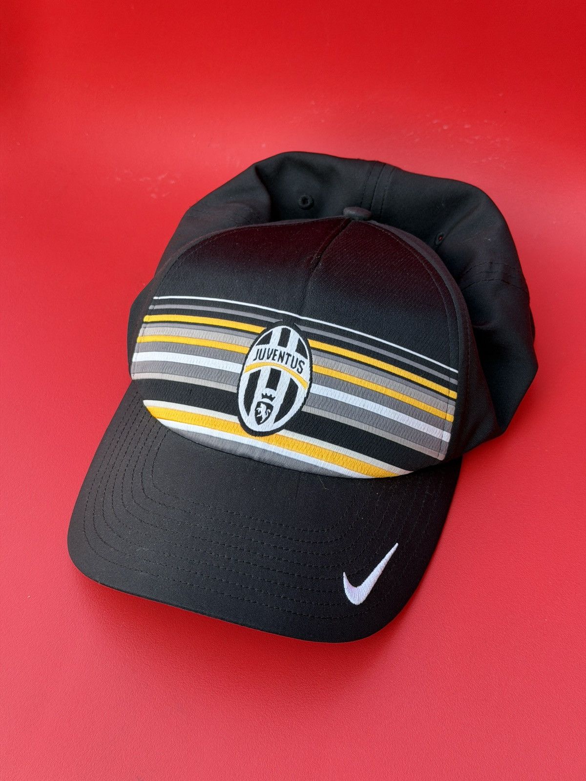 Nike Vintage Juventus x Nike Dri fit Cap Size ONE SIZE - 2 Thumbnail