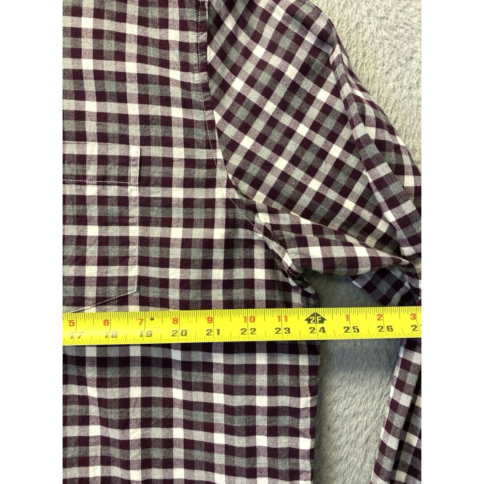 Banana Republic VINTAGE Banana Republic Shirt Mens XL Maroon Gray Plaid Long Sleeve Button Up /0885 Size US XL / EU 56 / 4 - 5 Thumbnail