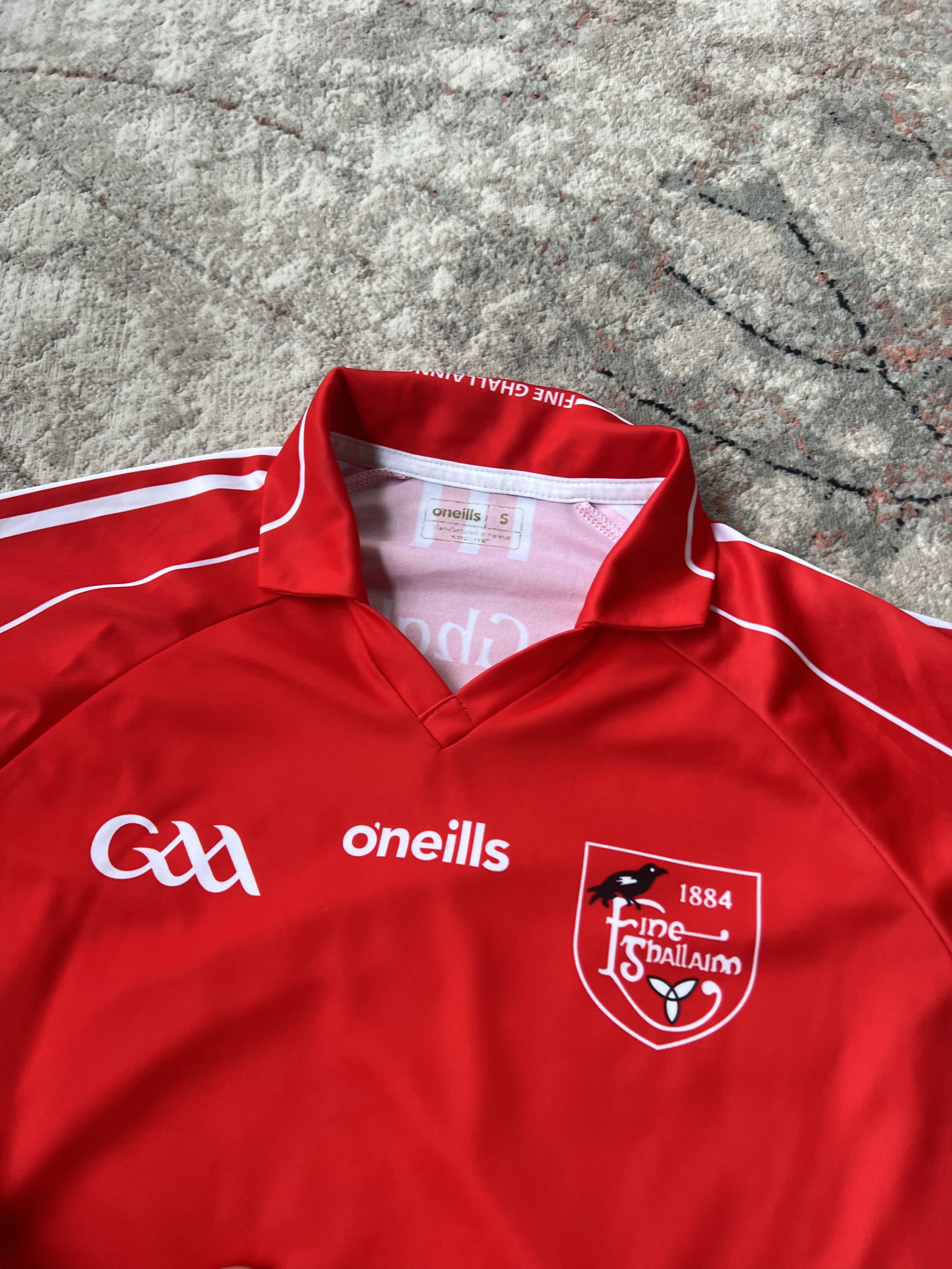 O'Neills Fine Ghallainn CLG GAA Jersey Size US S / EU 44-46 / 1 - 2 Thumbnail