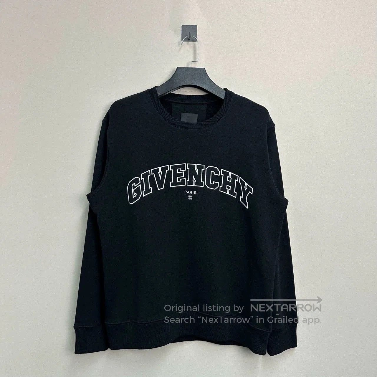 Givenchy givenchy embroidered logo sweatshirt in black. Size US L / EU 52-54 / 3 - 1 Thumbnail