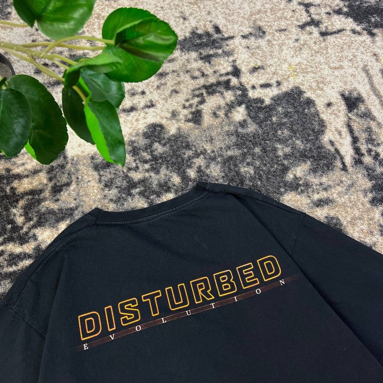 Band Tees Distrurbed Vintage Y2K Big Logo Rock Band T-Shirt 1TS69 Size US XL / EU 56 / 4 - 6 Thumbnail