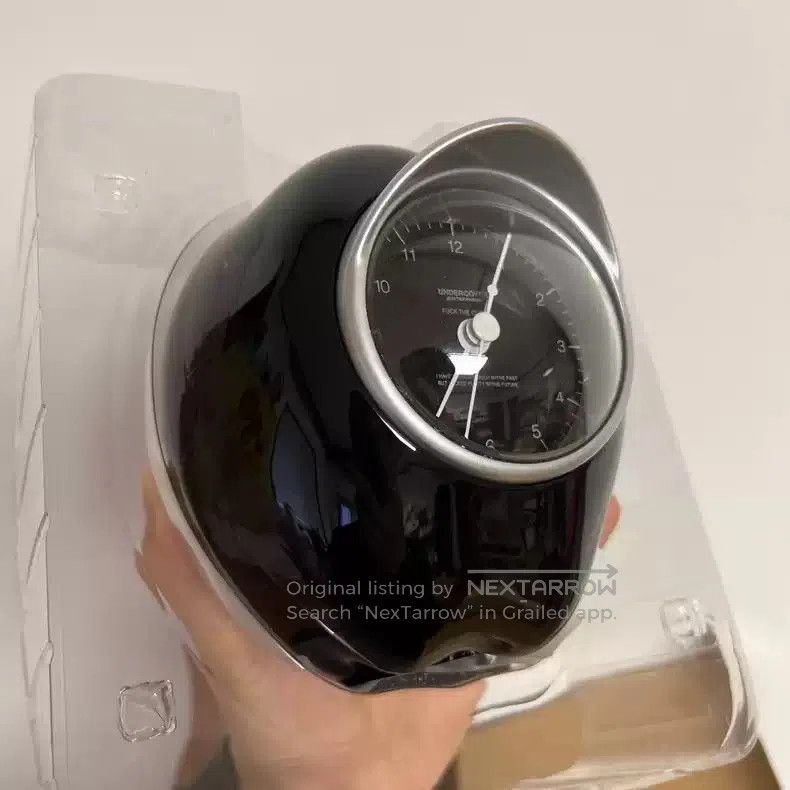 Undercover UNDERCOVER Takahashi Shield Apple Alarm Clock Gift home dec Size ONE SIZE - 6 Thumbnail