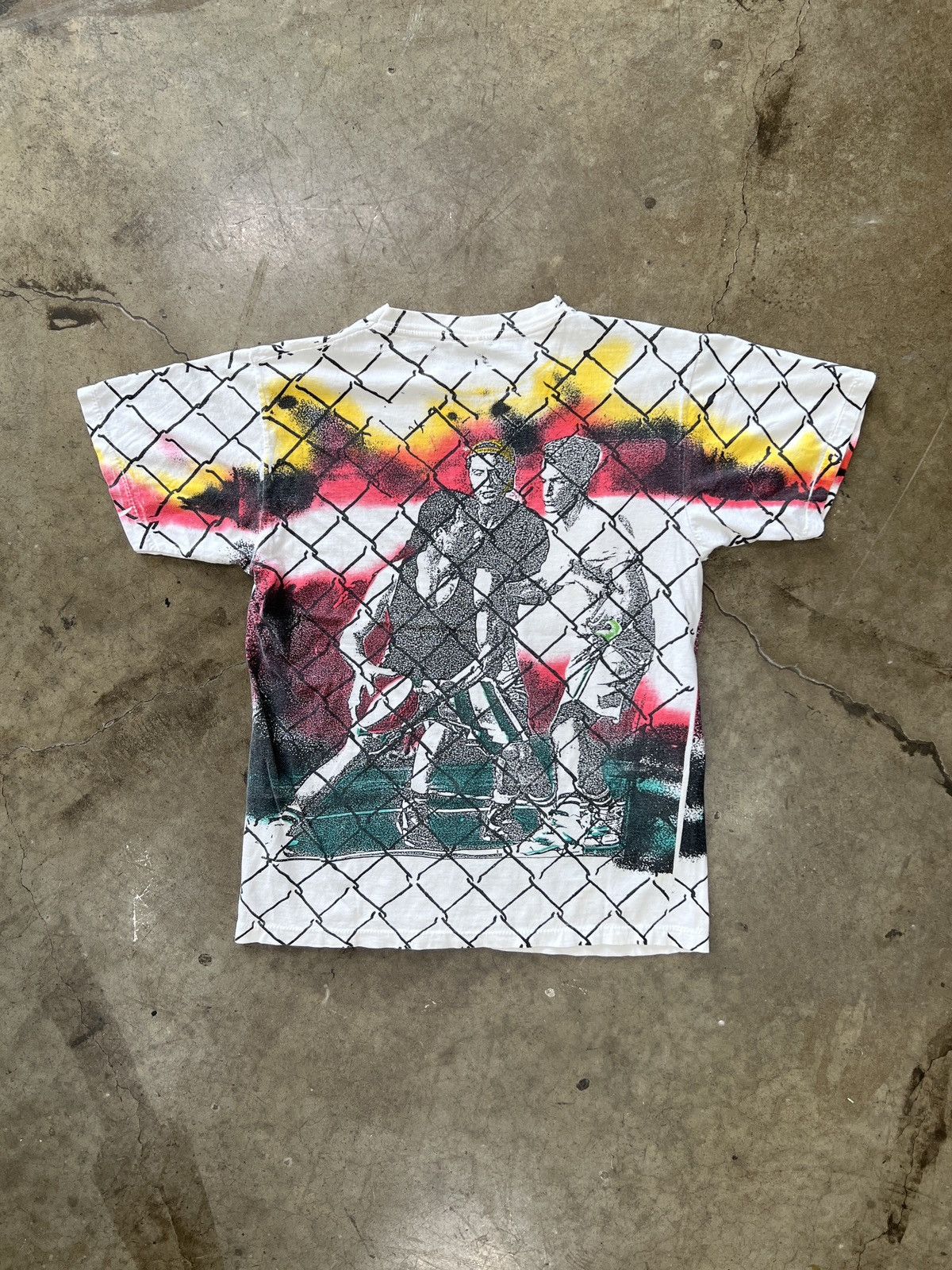 Vintage Vintage 90s AOP Basketball Handball Caution 3 on 3 Tee Large Size US L / EU 52-54 / 3 - 5 Thumbnail