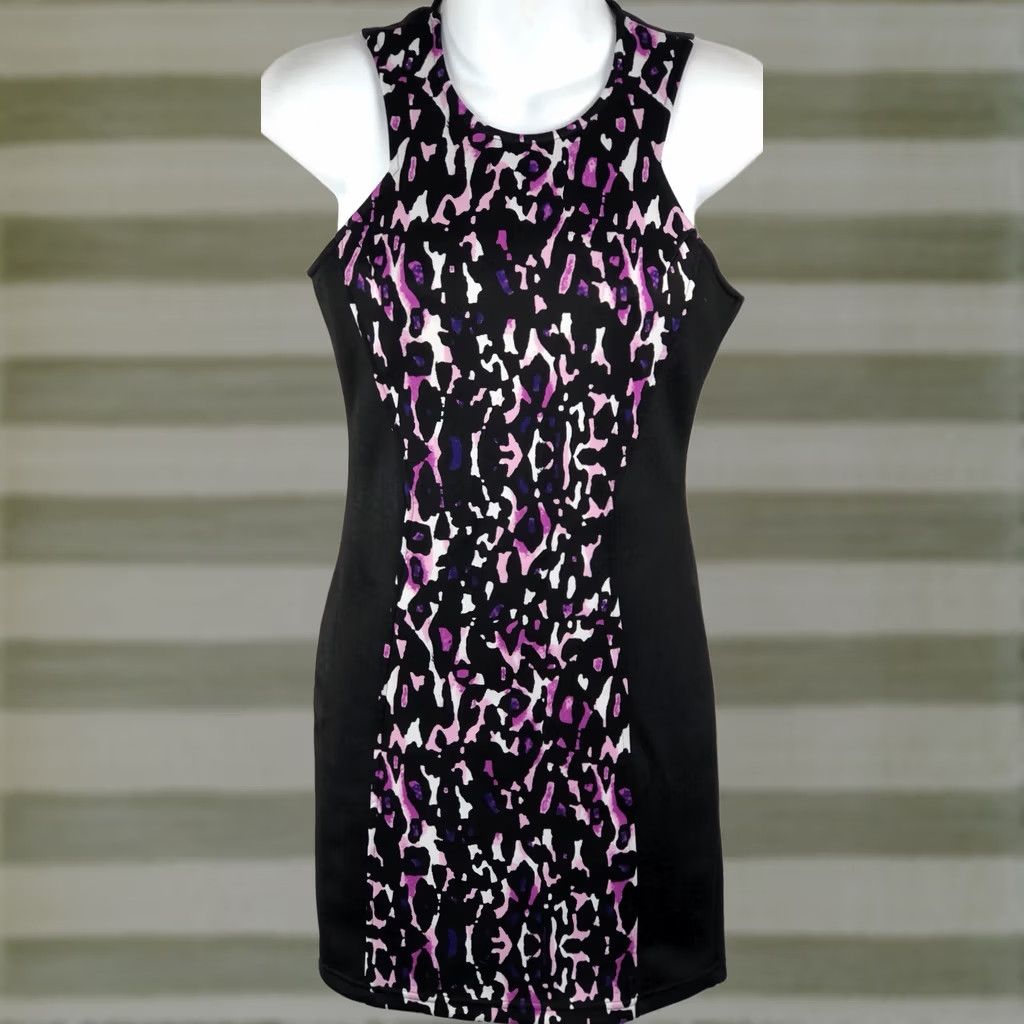Forever 21 FOREVER 21 Halter Sleeveless Dress S Black Pink Animal Bodycon Punk Glam 90s Women Short Dress Black/pink Animal Print Dress Lifetime? Size S / US 4 / IT 40 - 1 Thumbnail