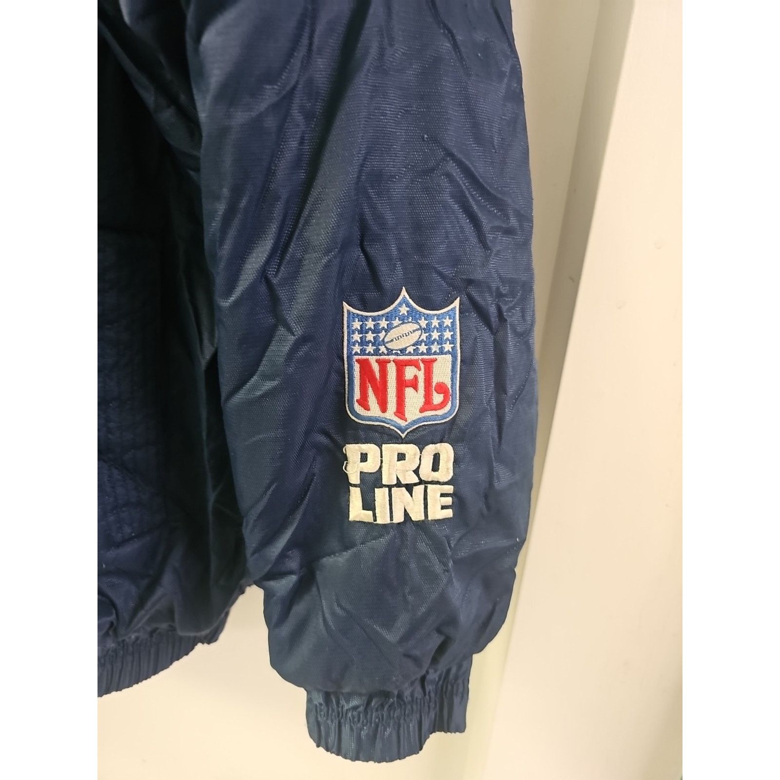 Pro Line Denver Broncos Jacket Mens XL Pro Line Logo Athletic Puffer Size US XL / EU 56 / 4 - 3 Thumbnail