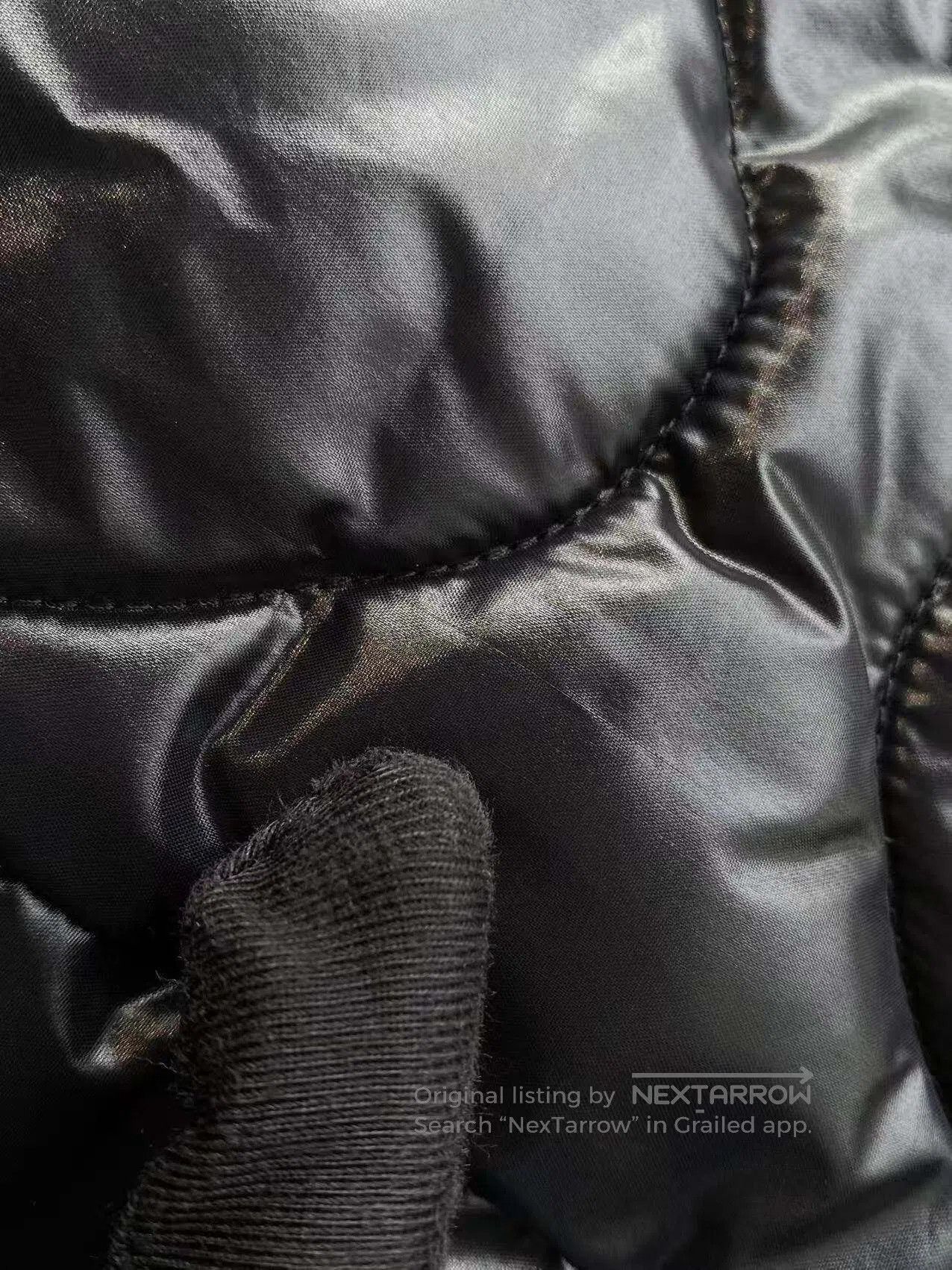Burberry Burberry Black glossy down jacket| Size S / US 4 / IT 40 - 6 Thumbnail