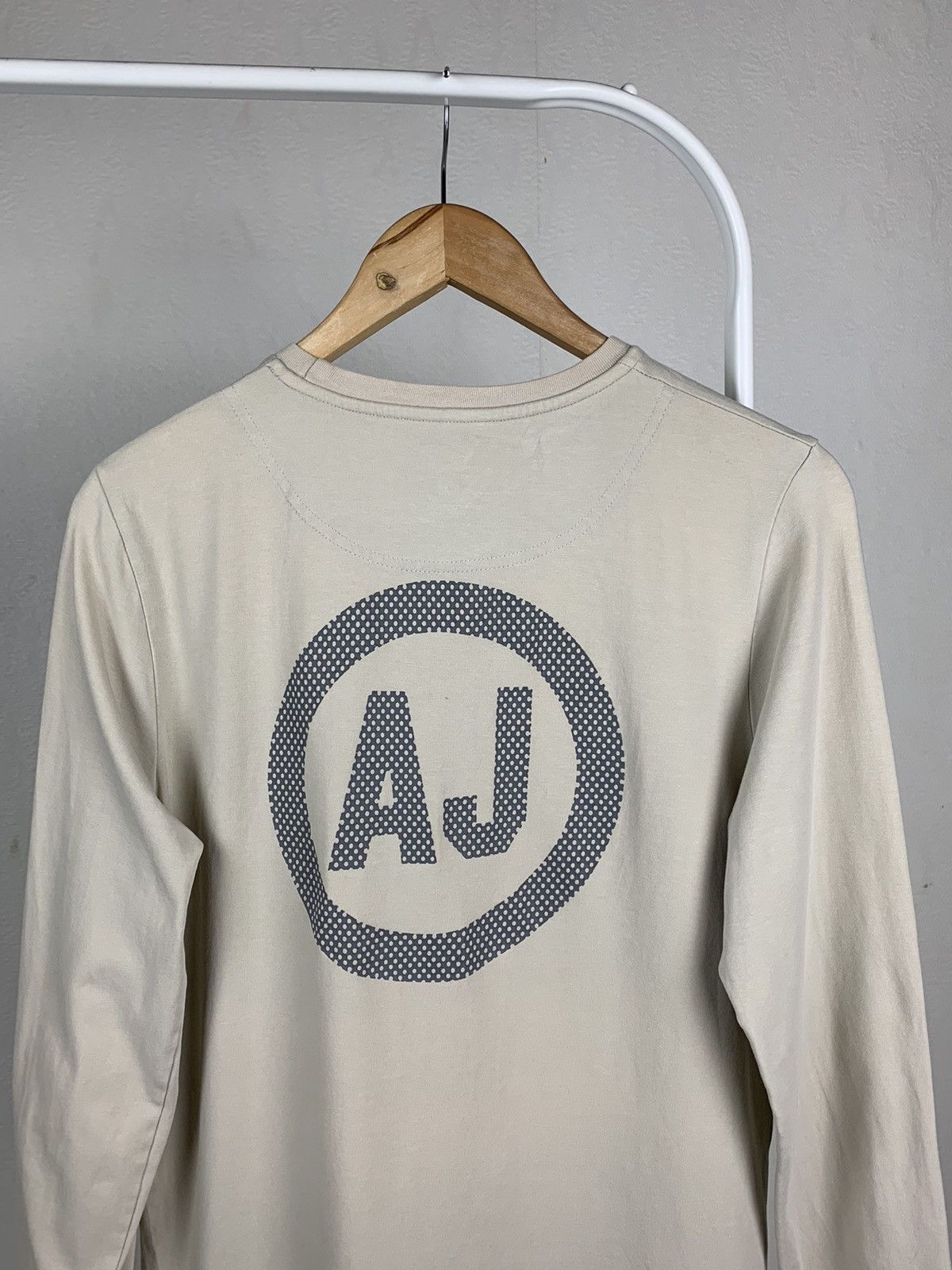 Armani Armani Long Sleeve Cyber Y2K Style Cream Long Sleeve Size M Size US M / EU 48-50 / 2 - 9 Thumbnail