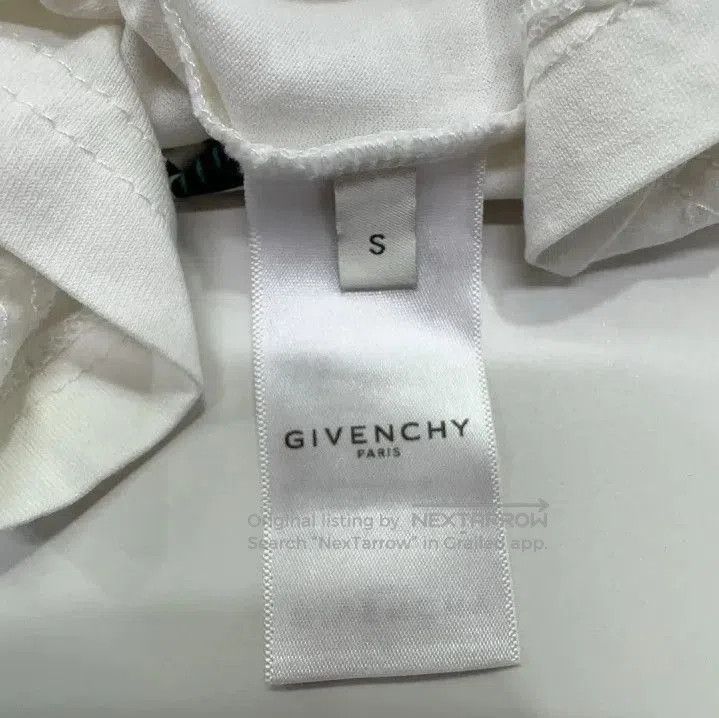 Givenchy Givenchy Men's Car Floral Print Short-Sleeve T-Shirt. Size US S / EU 44-46 / 1 - 5 Thumbnail