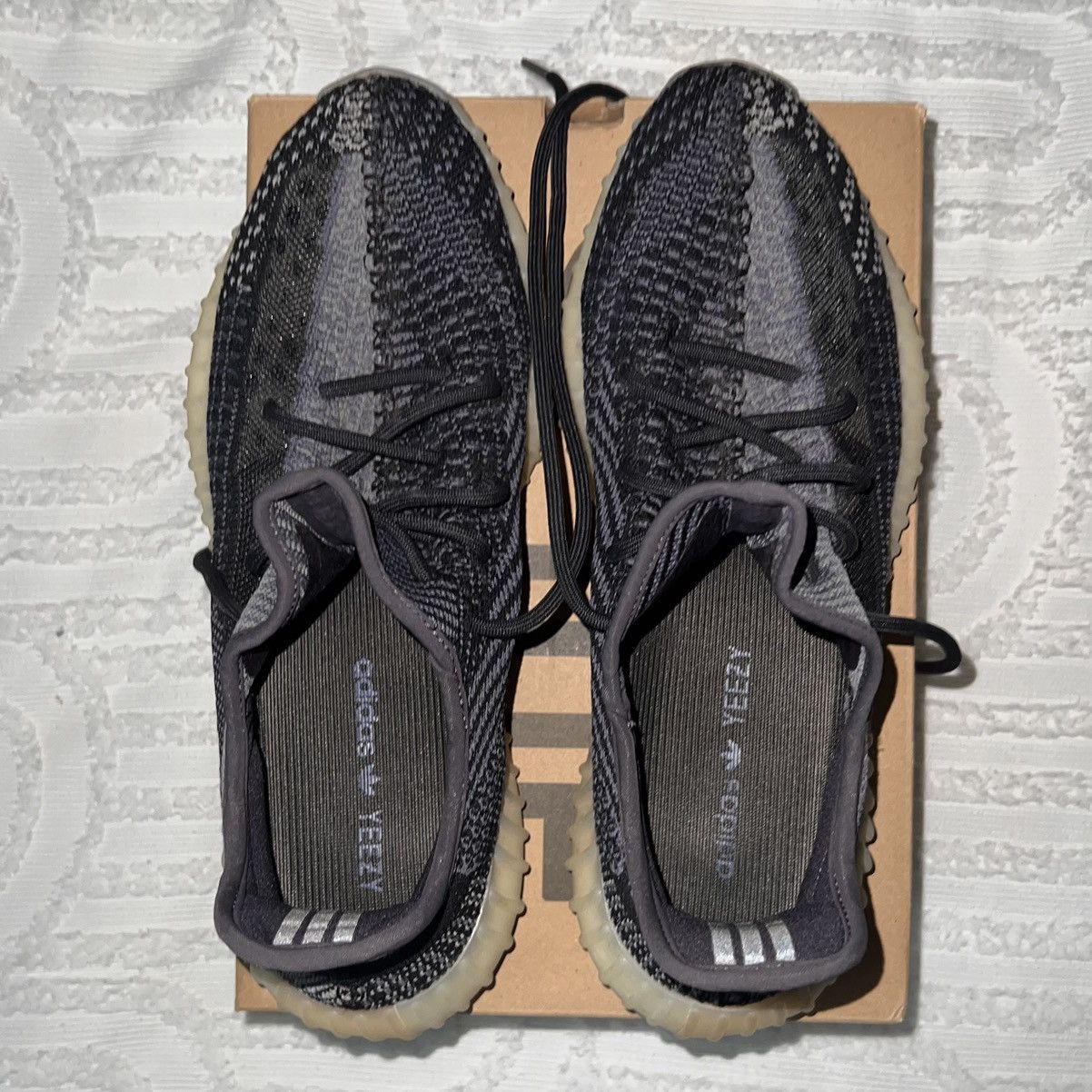 Adidas × Yeezy Yeezy Boost 350 V2 ‘Carbon’ Size US 11.5 / EU 44-45 - 6 Thumbnail