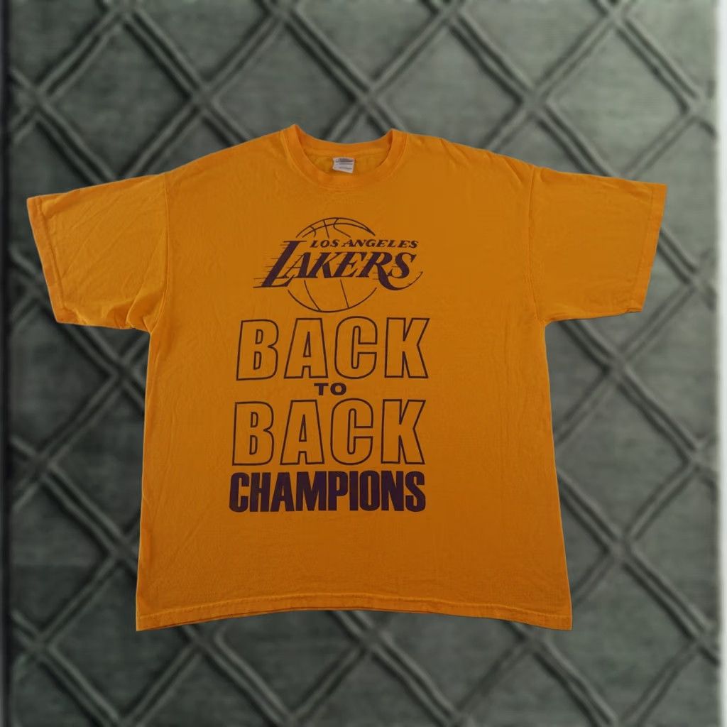 Gildan VINTAGE Nike Shirt Adult XL Back to Back Champions Los Angeles Lakers Yellow Cotton Crew Neck Short Sleeve Gildan Size US XL / EU 56 / 4 - 1 Thumbnail