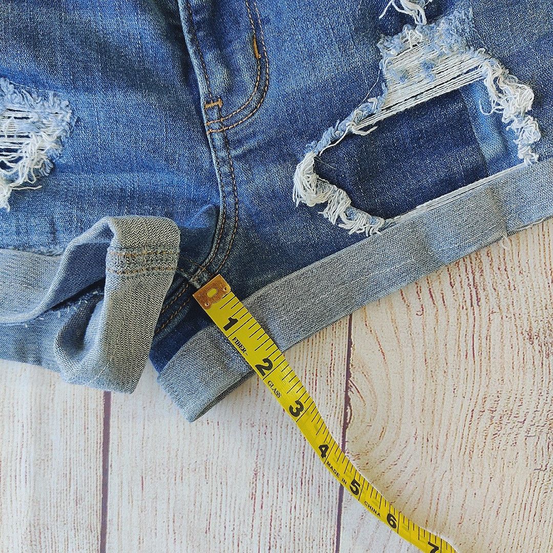 American Eagle Outfitters Super Hi-Rise Shortie cuffed denim shorts 4 Size 27" / US 4 / IT 40 - 5 Thumbnail