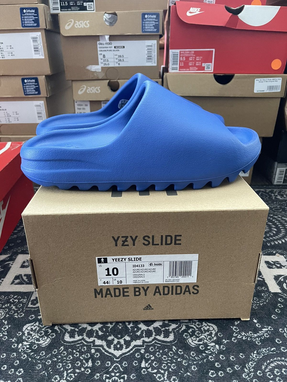 Adidas Yeezy Slide ‘Azure’ Size US 10 / EU 43 - 6 Thumbnail