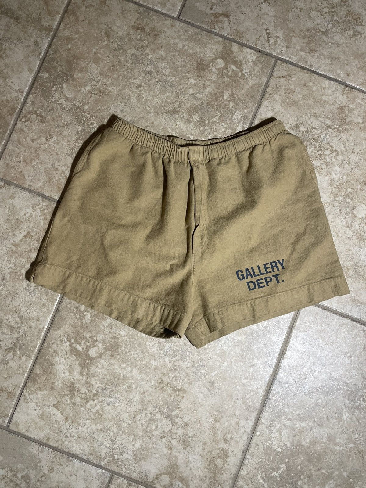 Gallery Dept. Gallery dept tan shorts Size US 32 / EU 48 - 1 Thumbnail
