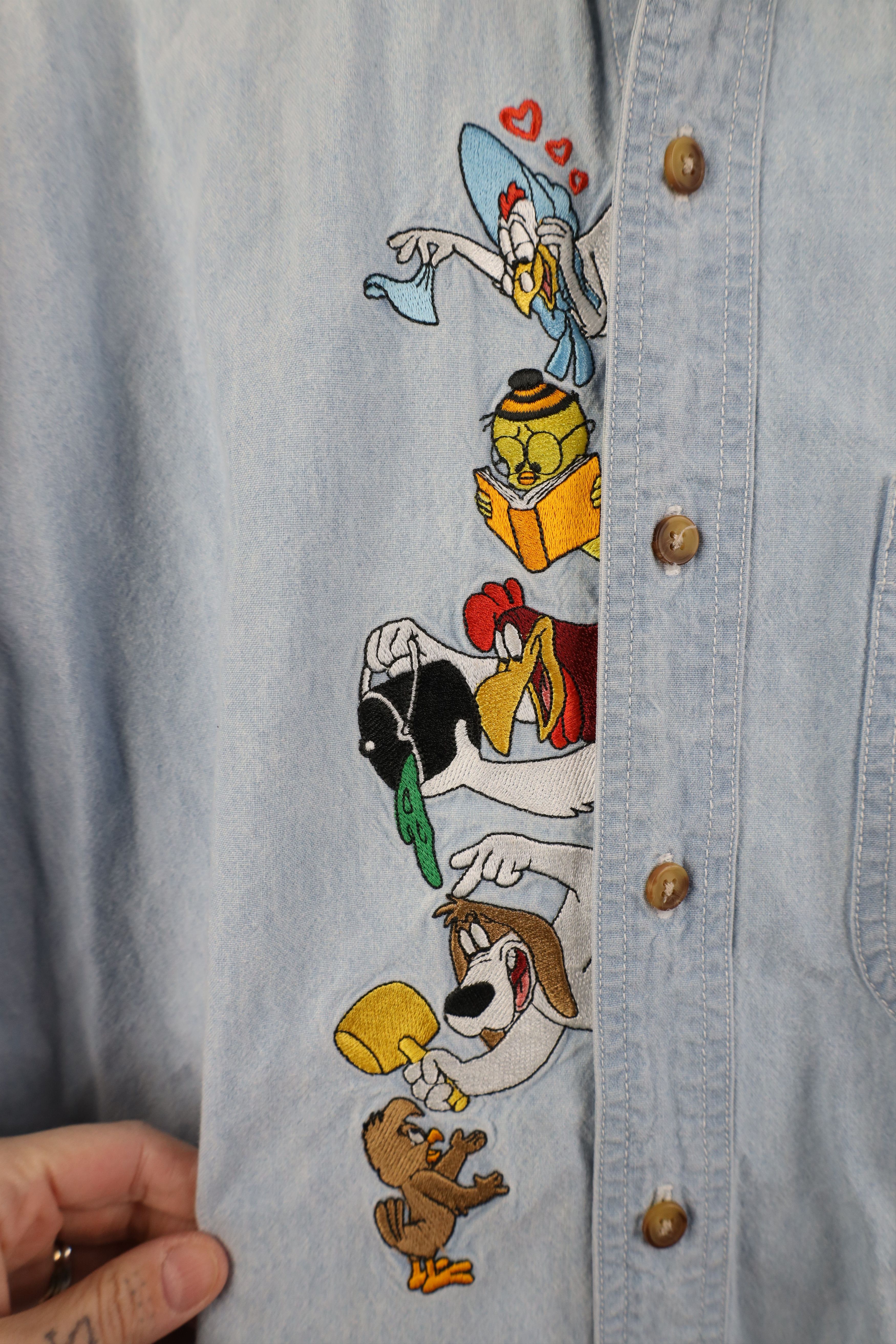 Vintage Vintage 90s Looney Tunes Egghead Jr Denim Button Shirt Size US S / EU 44-46 / 1 - 7 Thumbnail